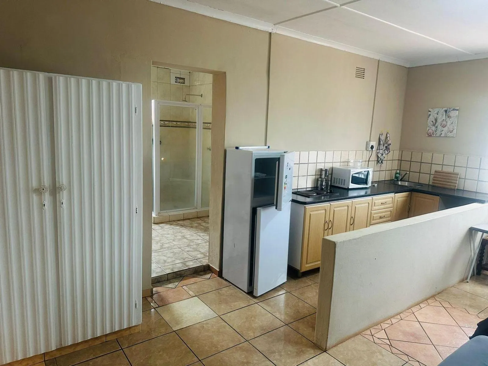 Kitchen or kitchenette in Hluzu Guest House