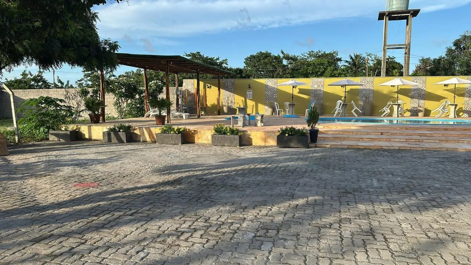 Swimming pool in Pousada Casa Grande