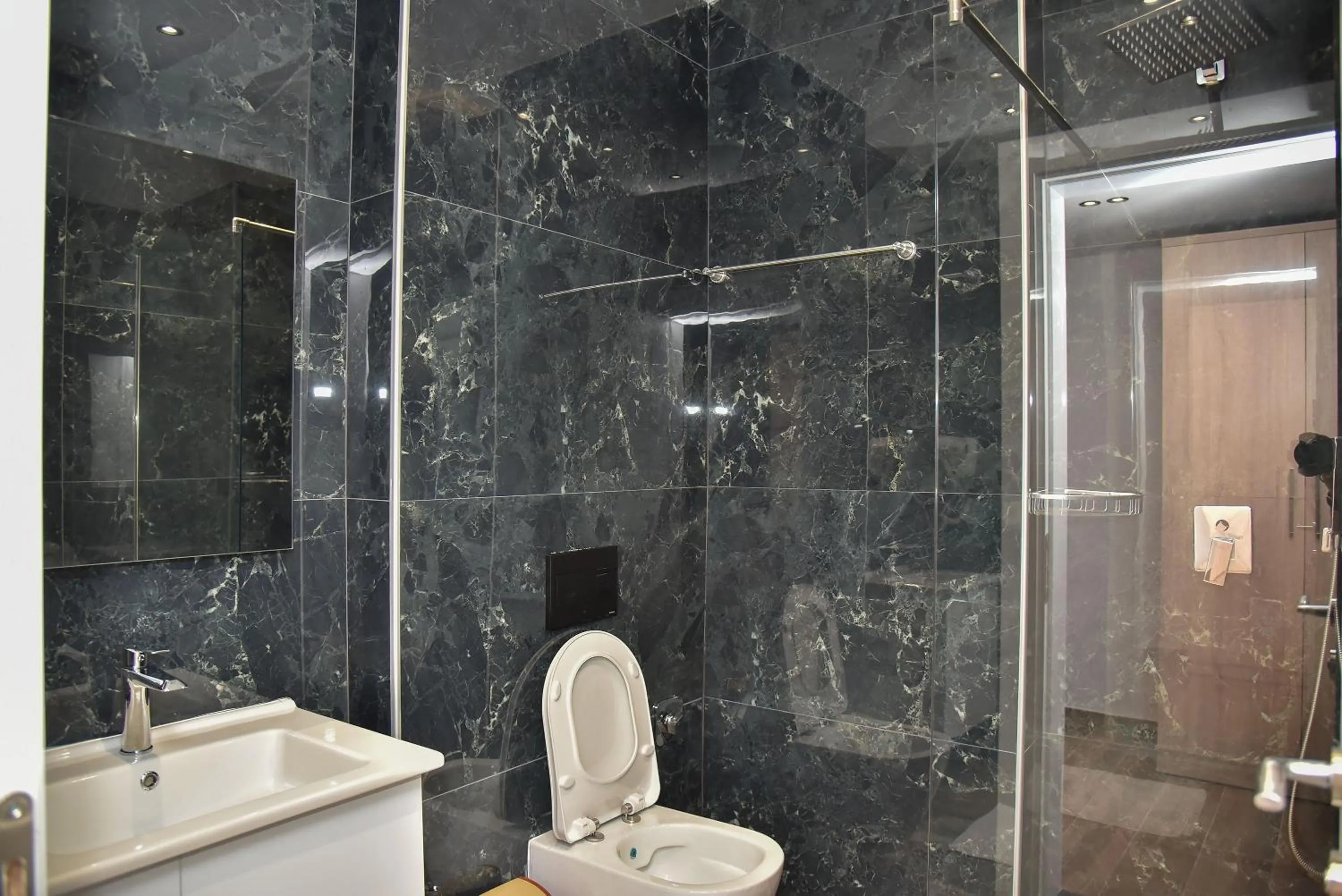 Bathroom in Dolanit Hotels Lubjana