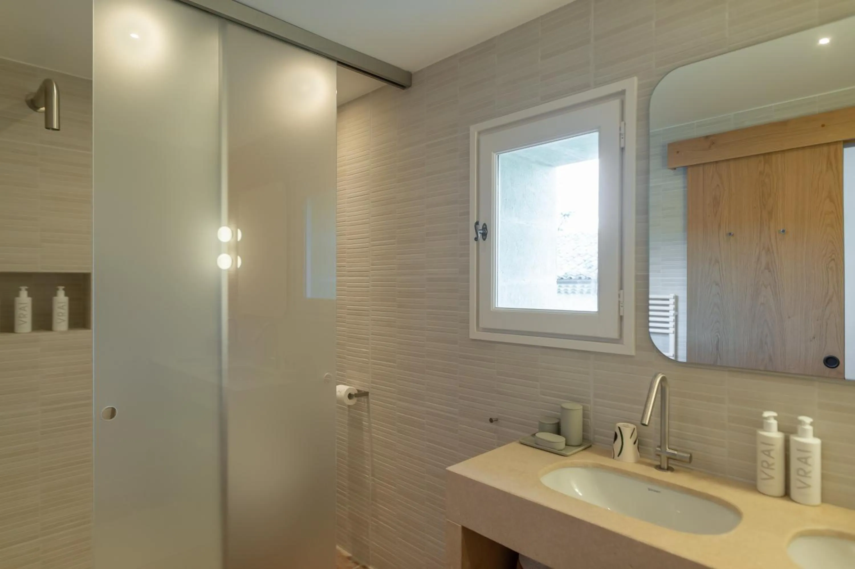 Shower in Domaine de Panery