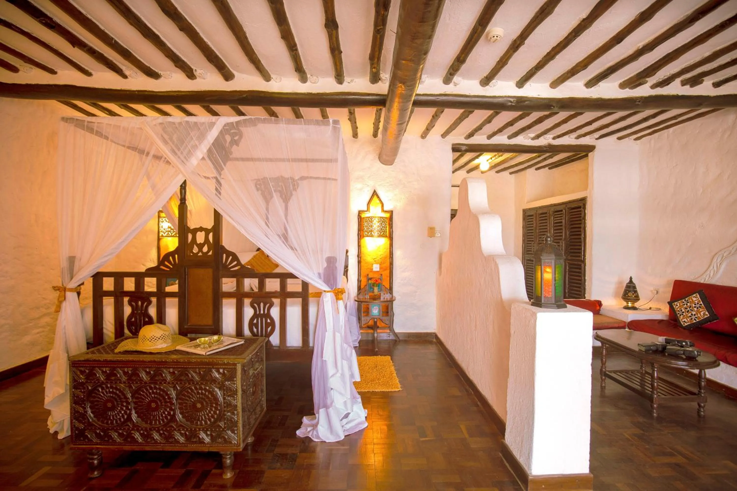 Photo of the whole room, Bed in Zanzibar Beach Resort
