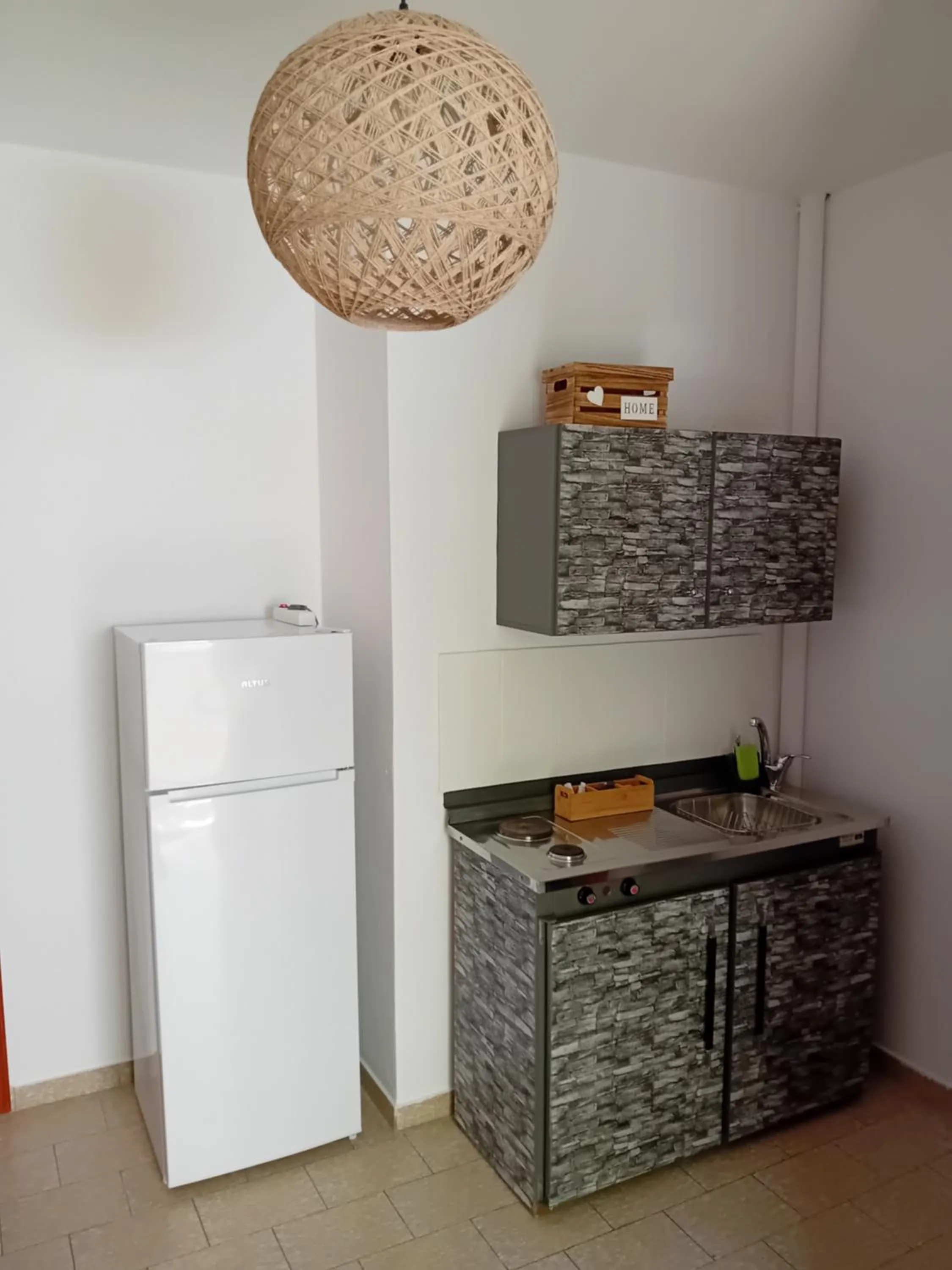 Kitchen or kitchenette in Φiloxenia Apartments