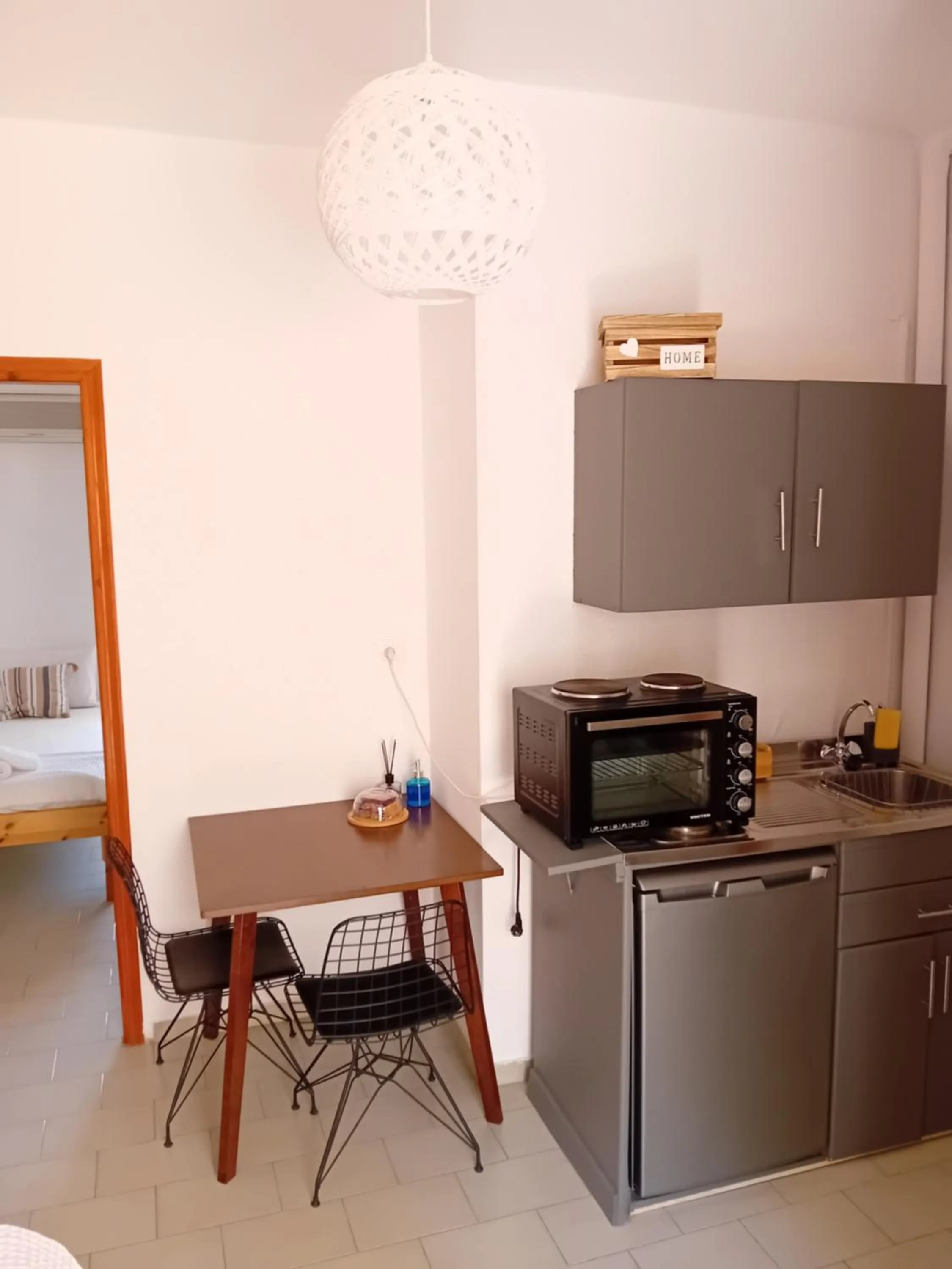 Kitchen or kitchenette in Φiloxenia Apartments