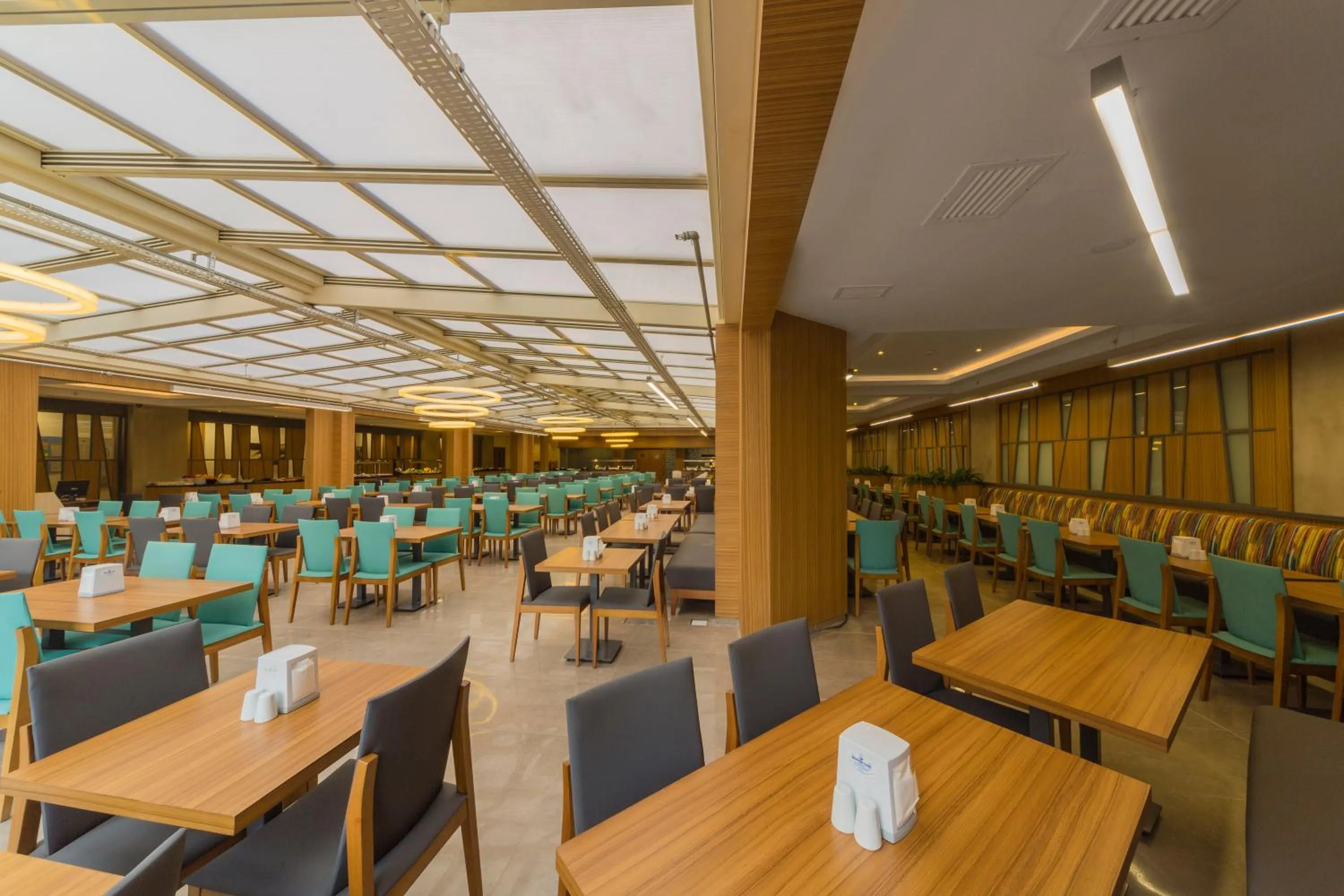 Restaurant/places to eat in Poseidon Hotel - Adult Only