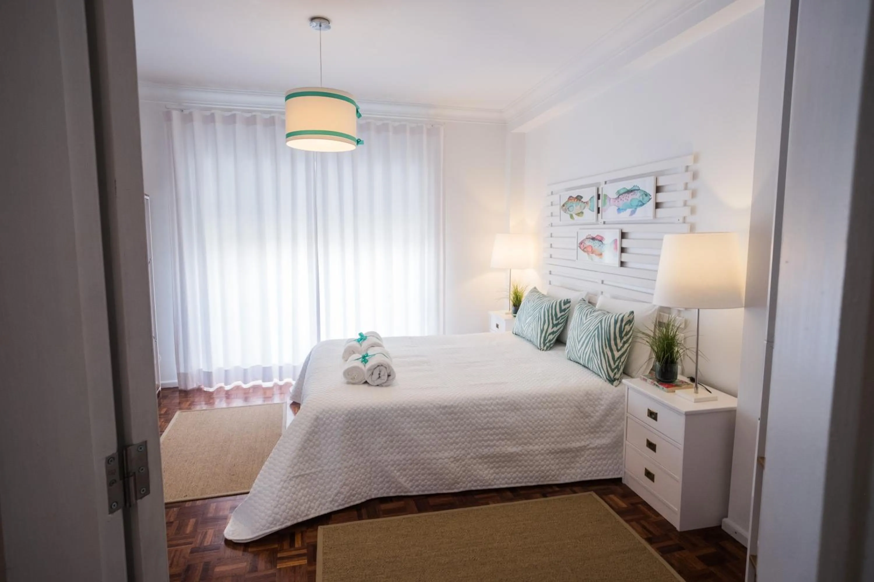 Bedroom, Bed in Casa "Vó Minda" - Nazaré - Alojamento Local