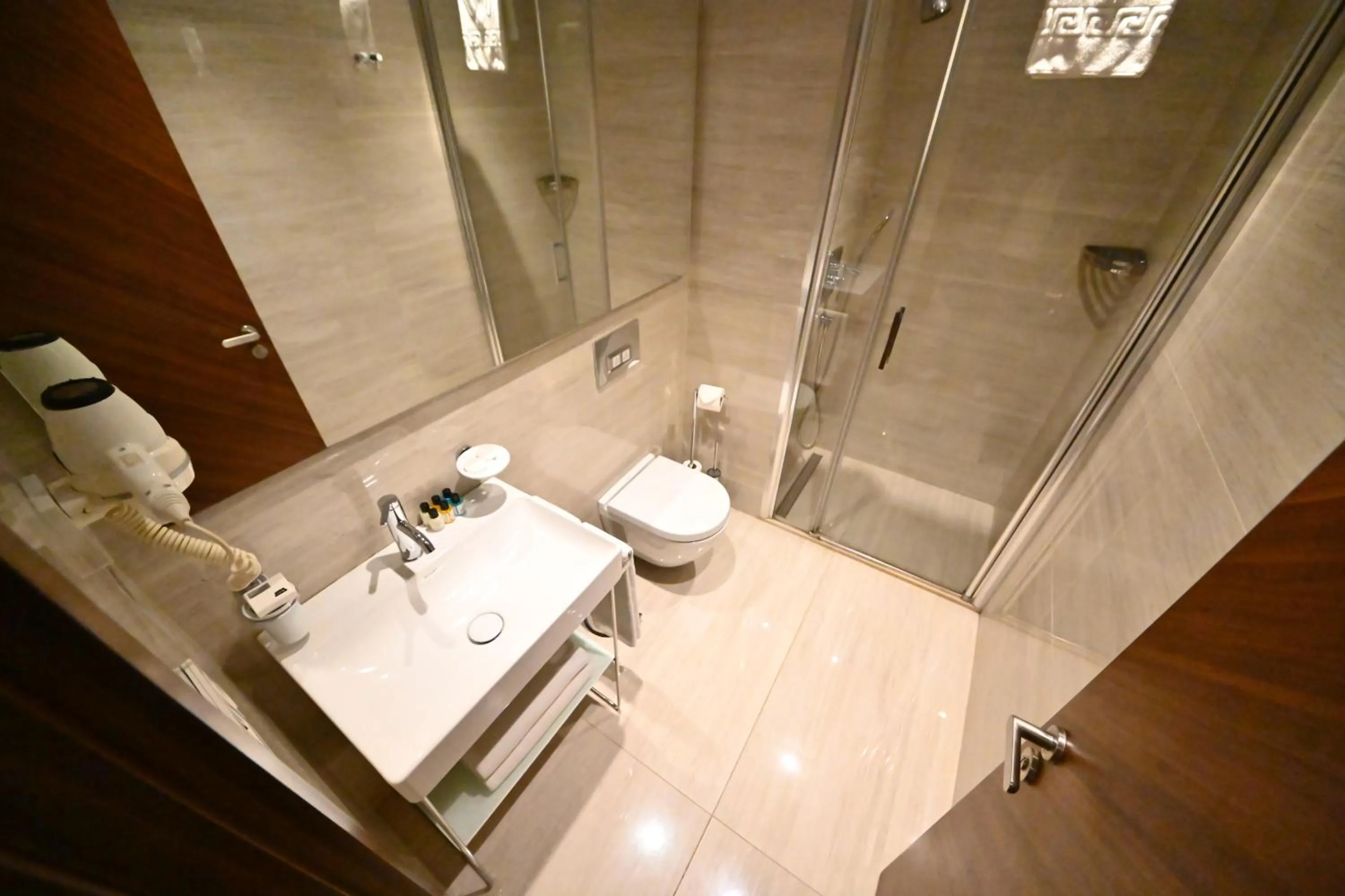 Shower in Sogut Hotel Old City