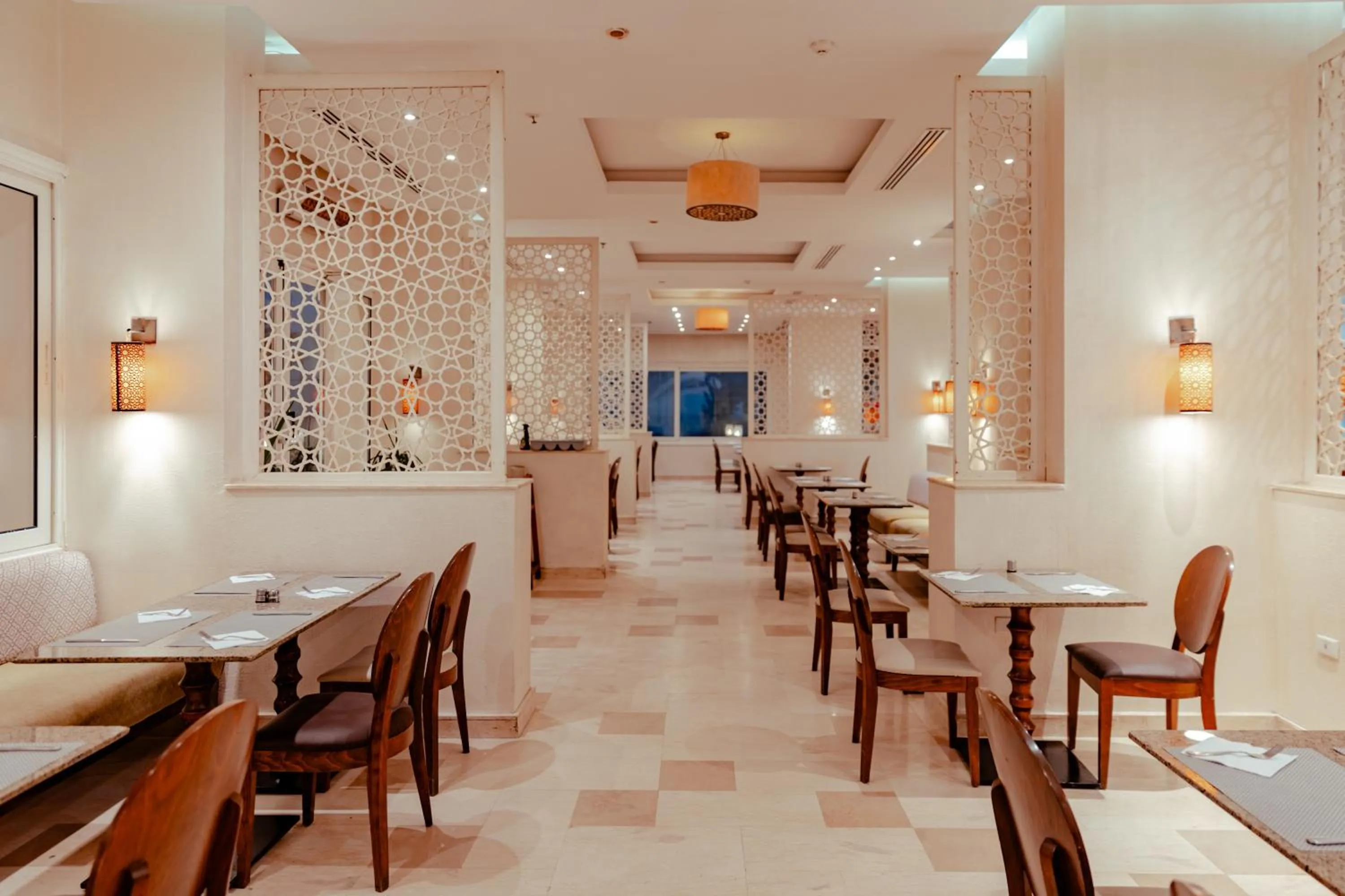 Restaurant/places to eat in Royal Star Beach Resort