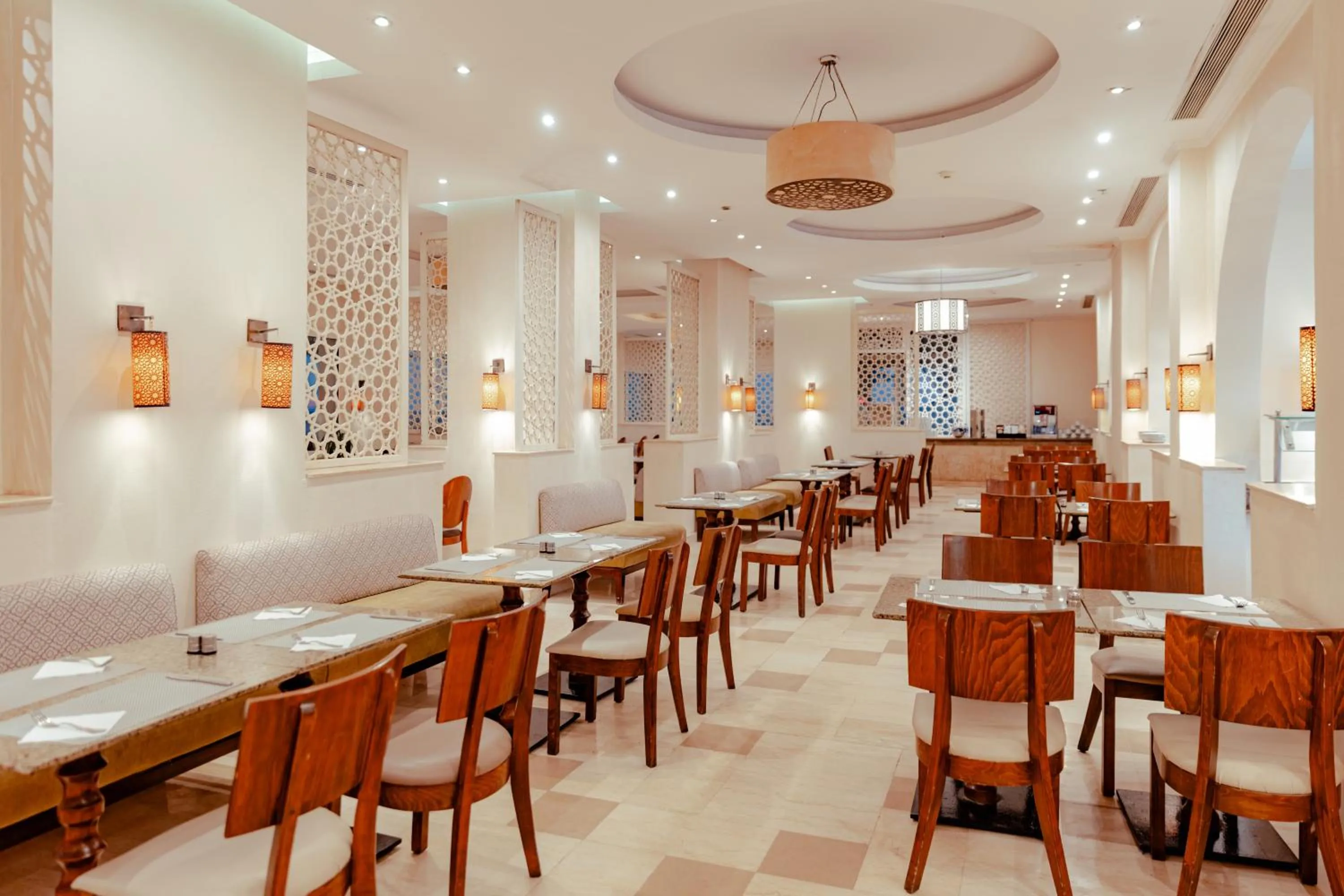 Restaurant/places to eat in Royal Star Beach Resort