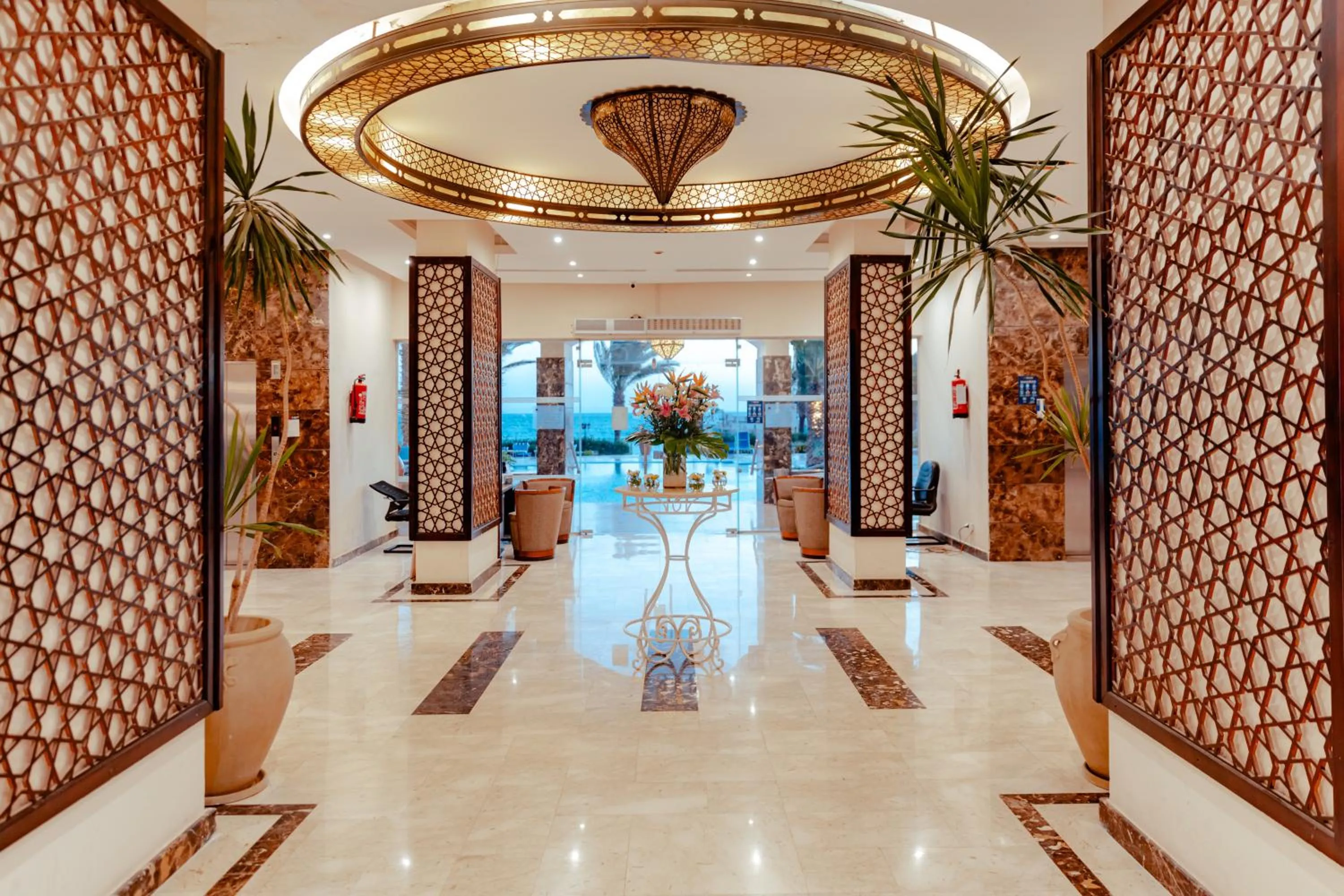 Restaurant/places to eat in Royal Star Beach Resort