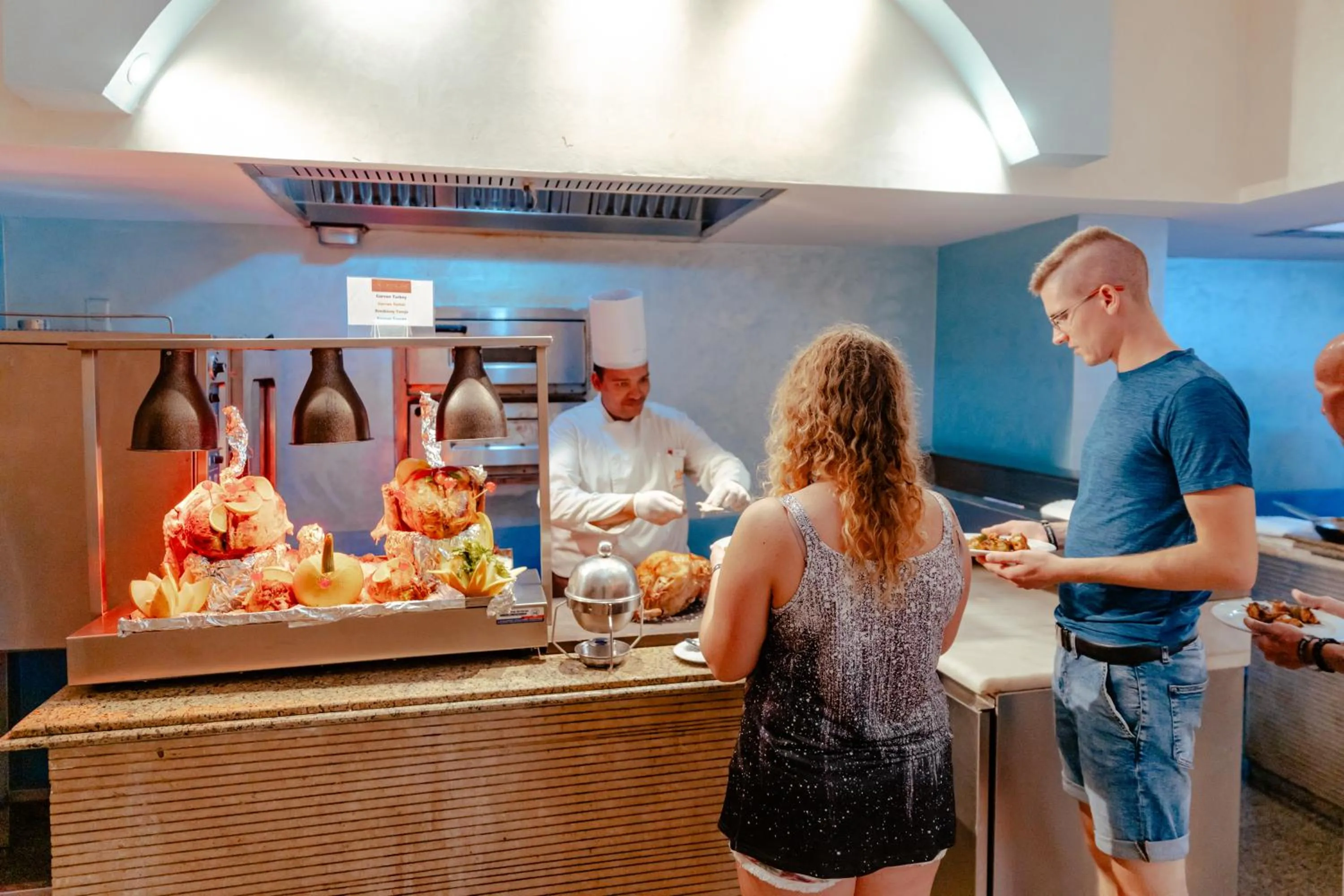 Restaurant/places to eat in Royal Star Beach Resort