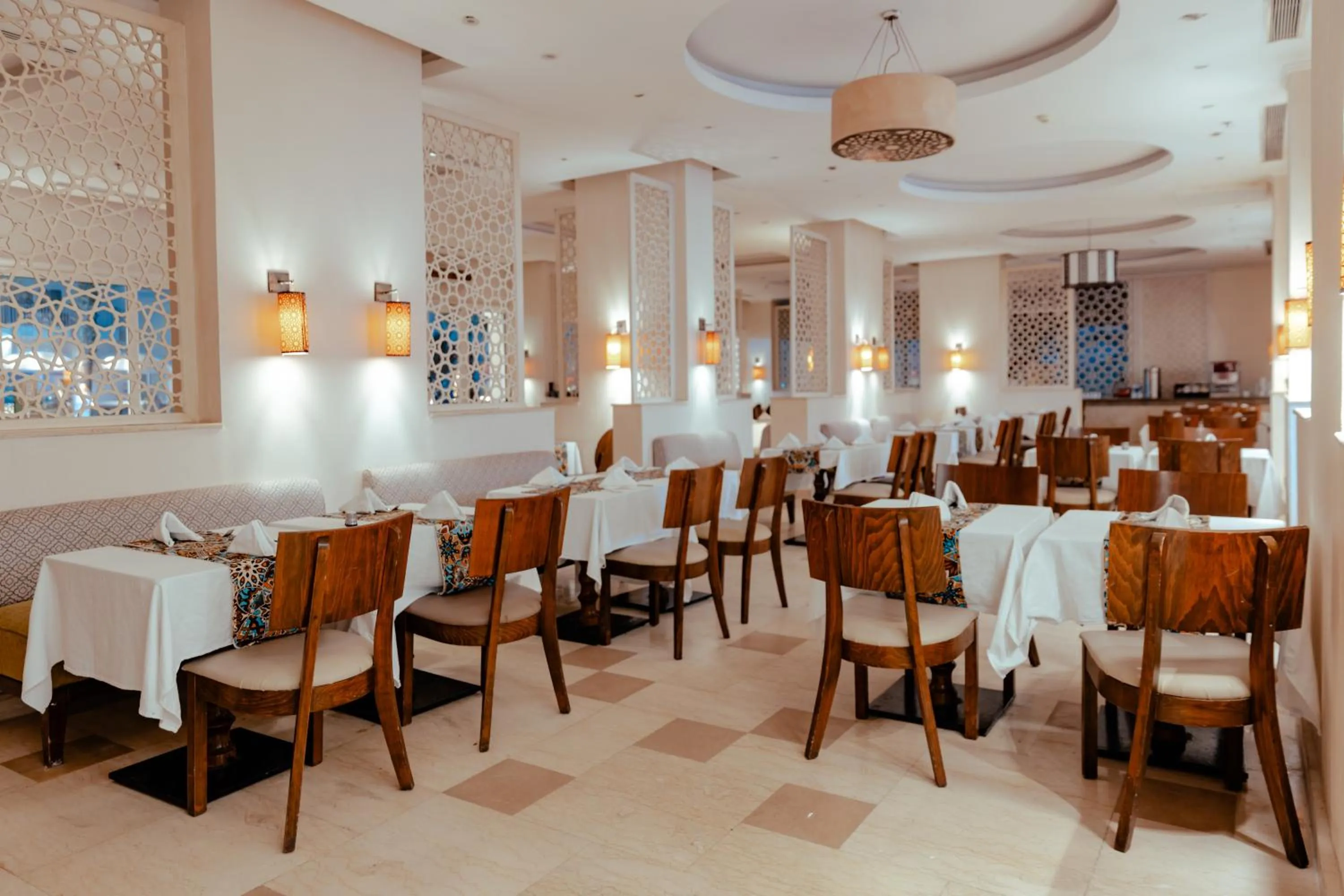 Restaurant/places to eat in Royal Star Beach Resort