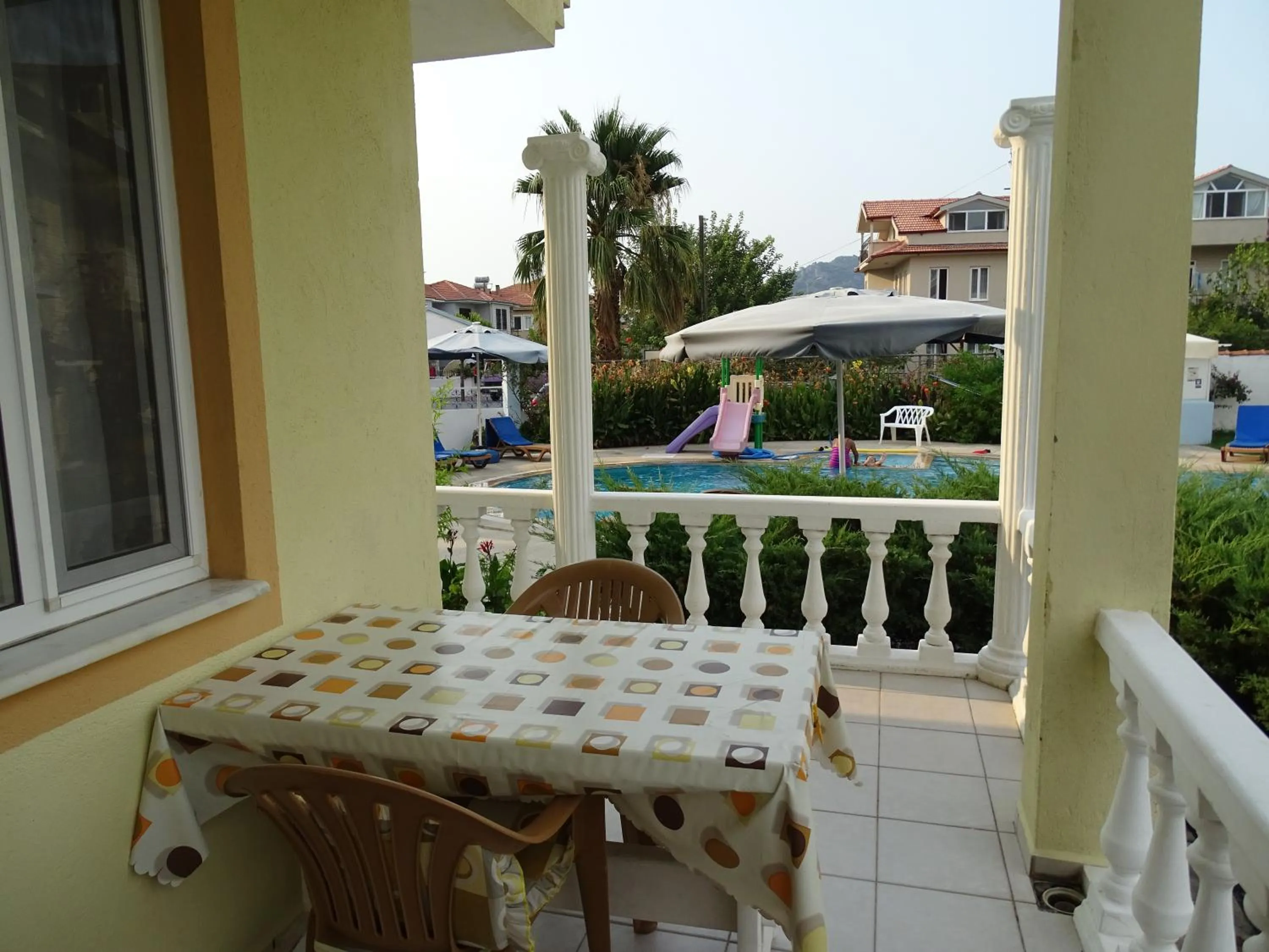 Pool view in Mavikosk