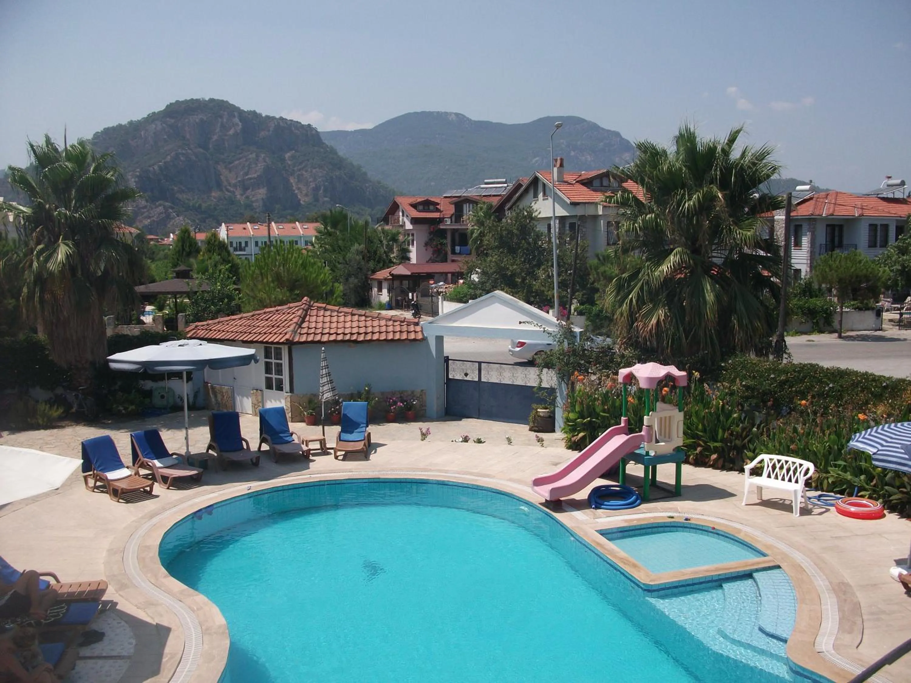 Pool view in Mavikosk