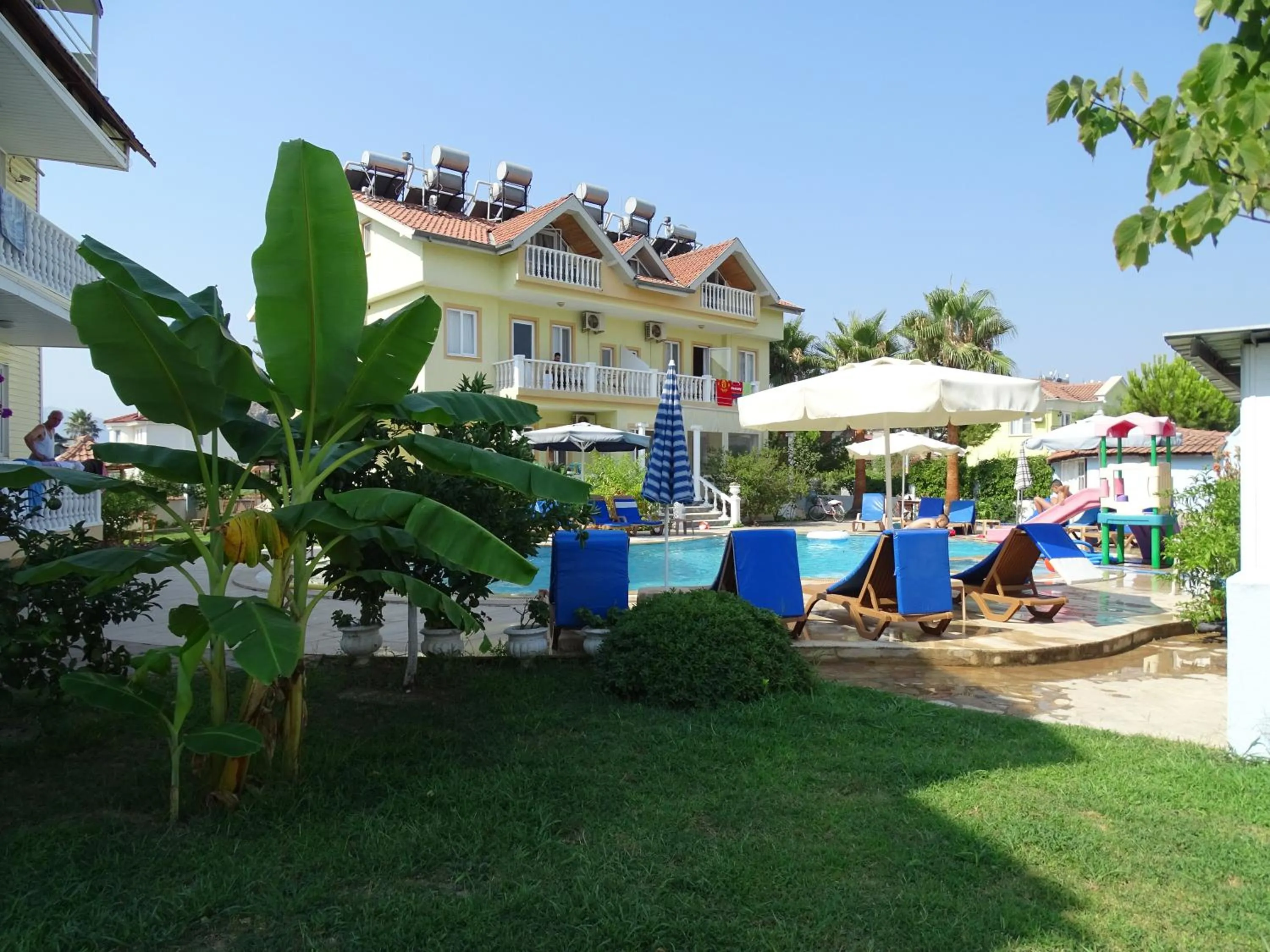 Facade/entrance in Mavikosk