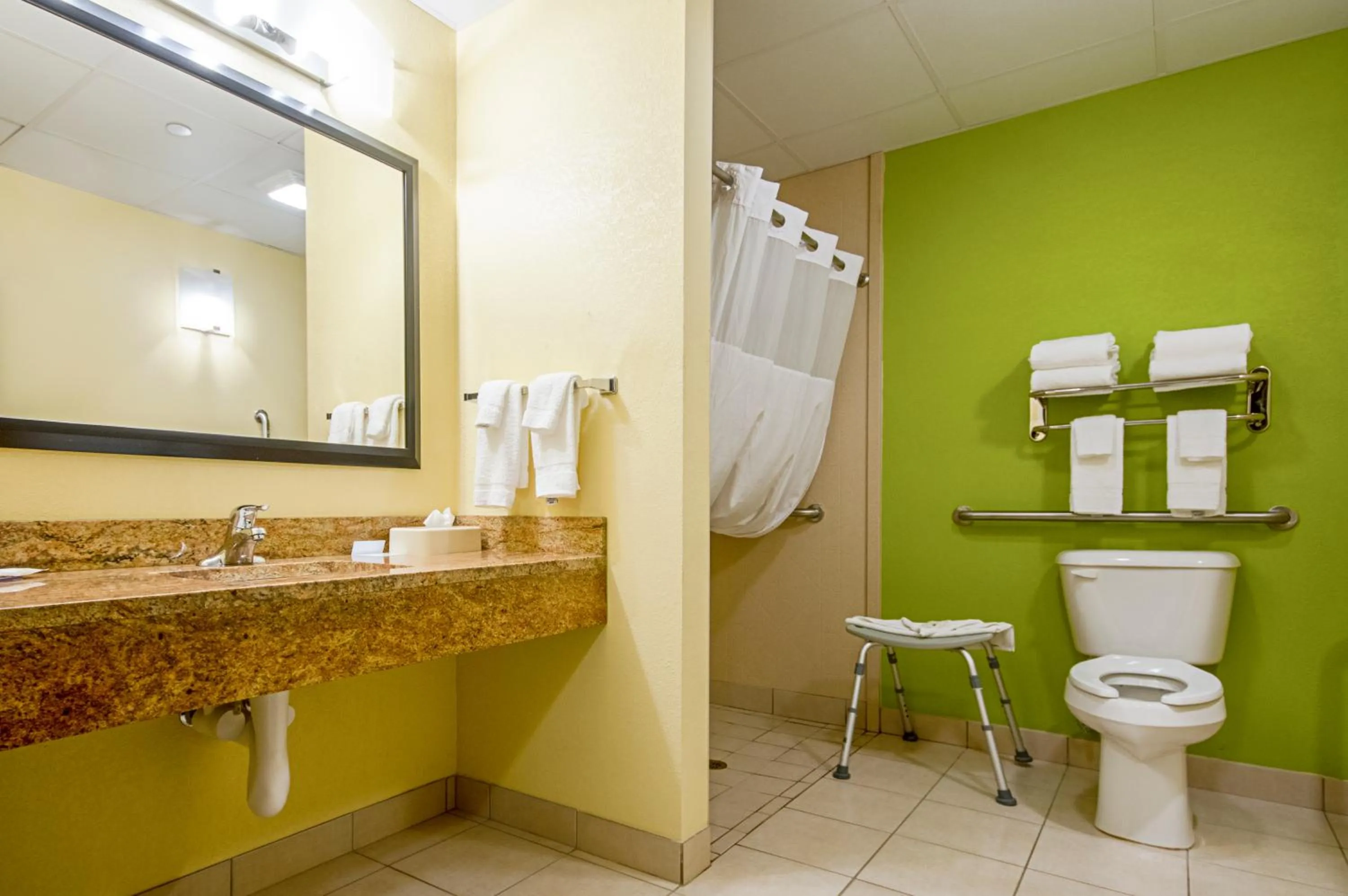Quality Inn & Suites Glenmont - Albany South