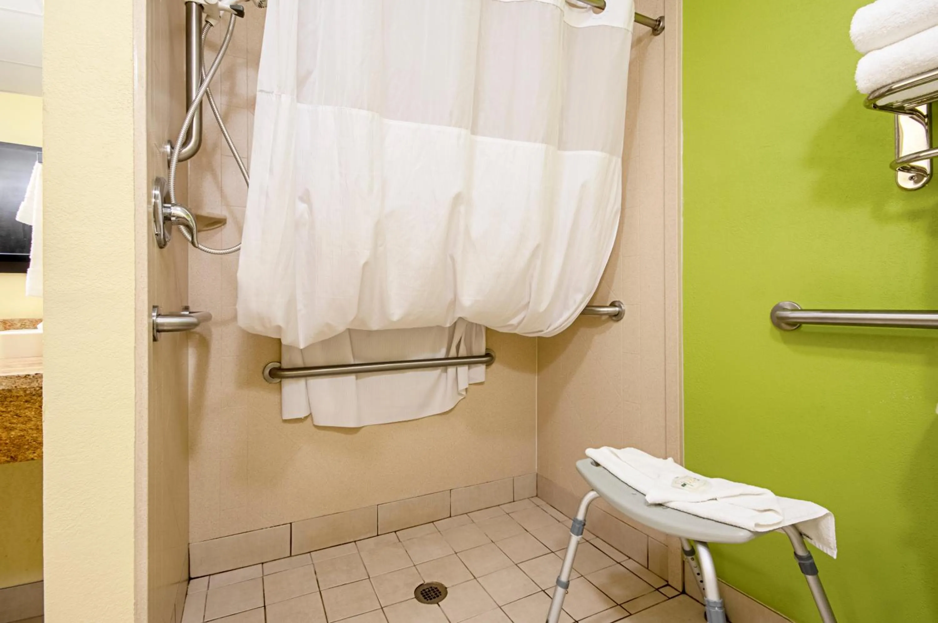 Quality Inn & Suites Glenmont - Albany South