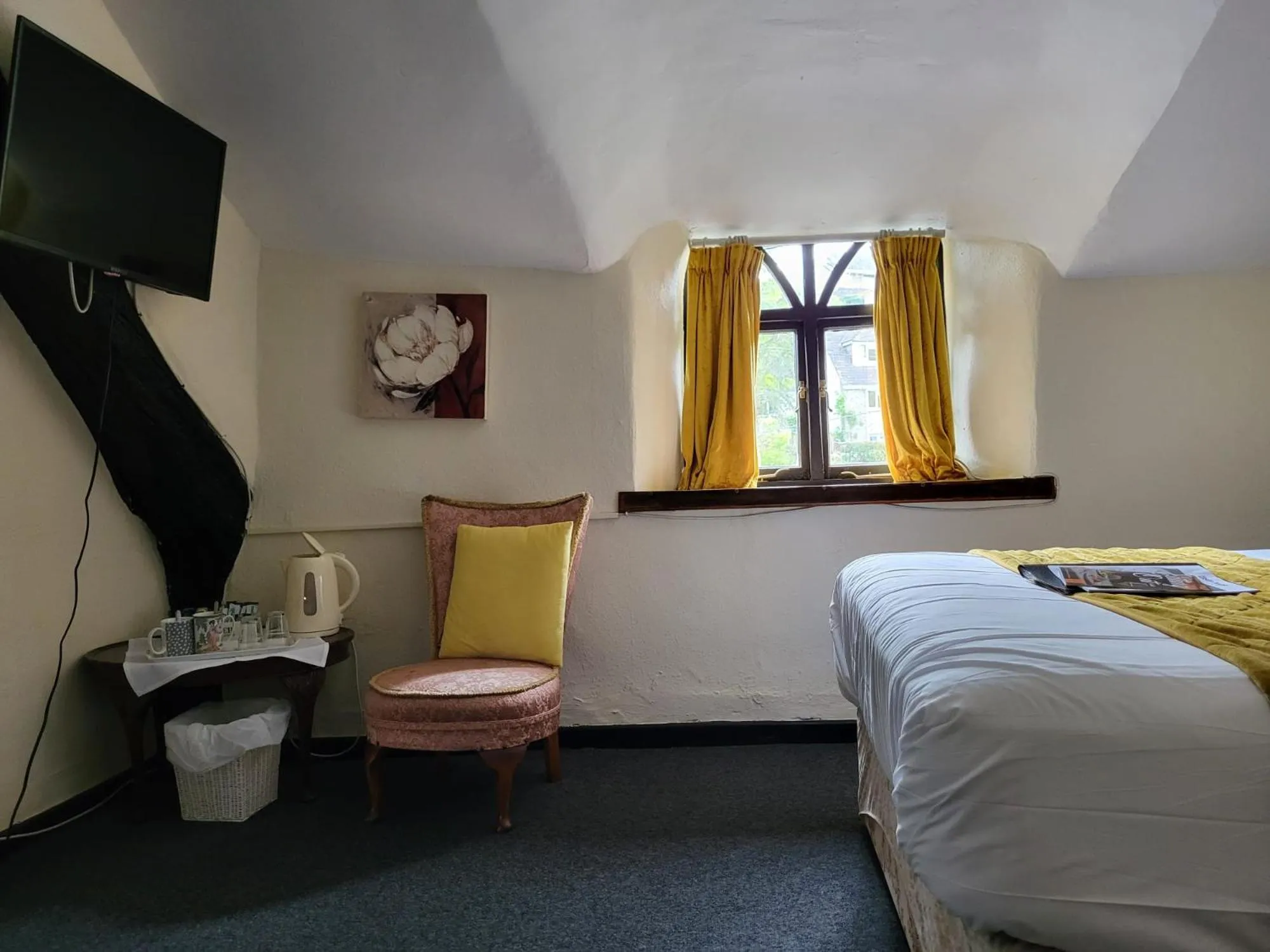 Bedroom, Bed in The Cridford Inn