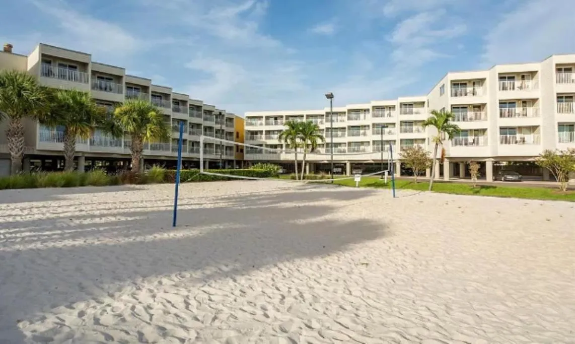 Amazing Waterfront Views Resort, Enjoy Heated Pool & Sunset!