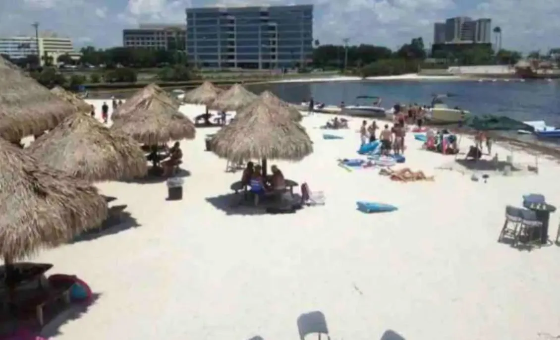 Amazing Waterfront Views Resort, Enjoy Heated Pool & Sunset!