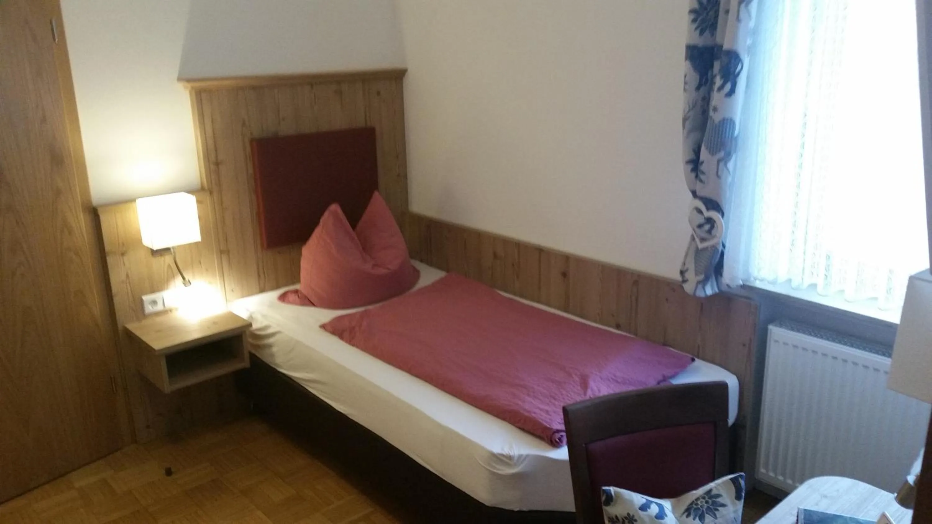 Photo of the whole room, Bed in Gasthof Zur frohen Einkehr