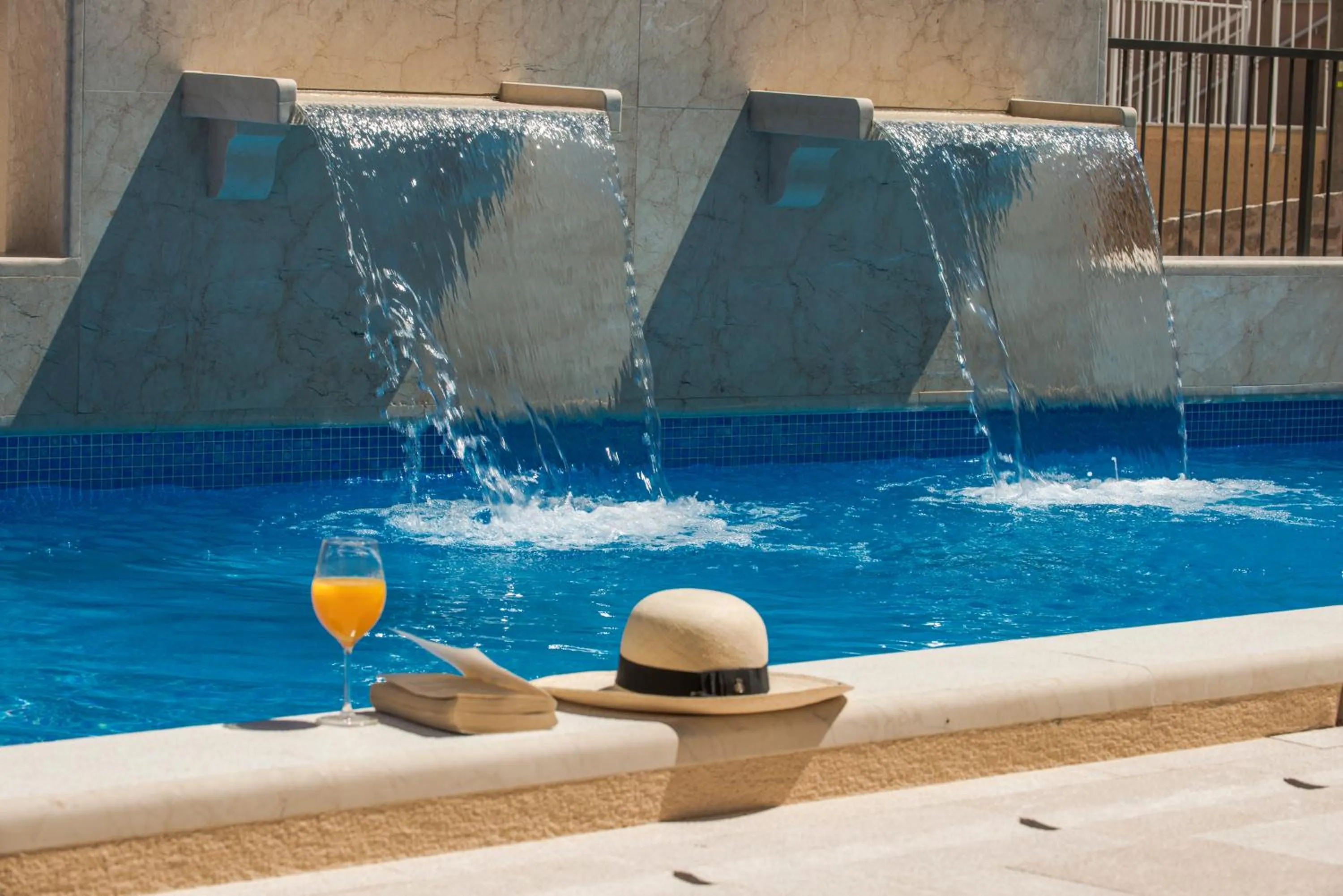 Swimming pool in Casa Laurea
