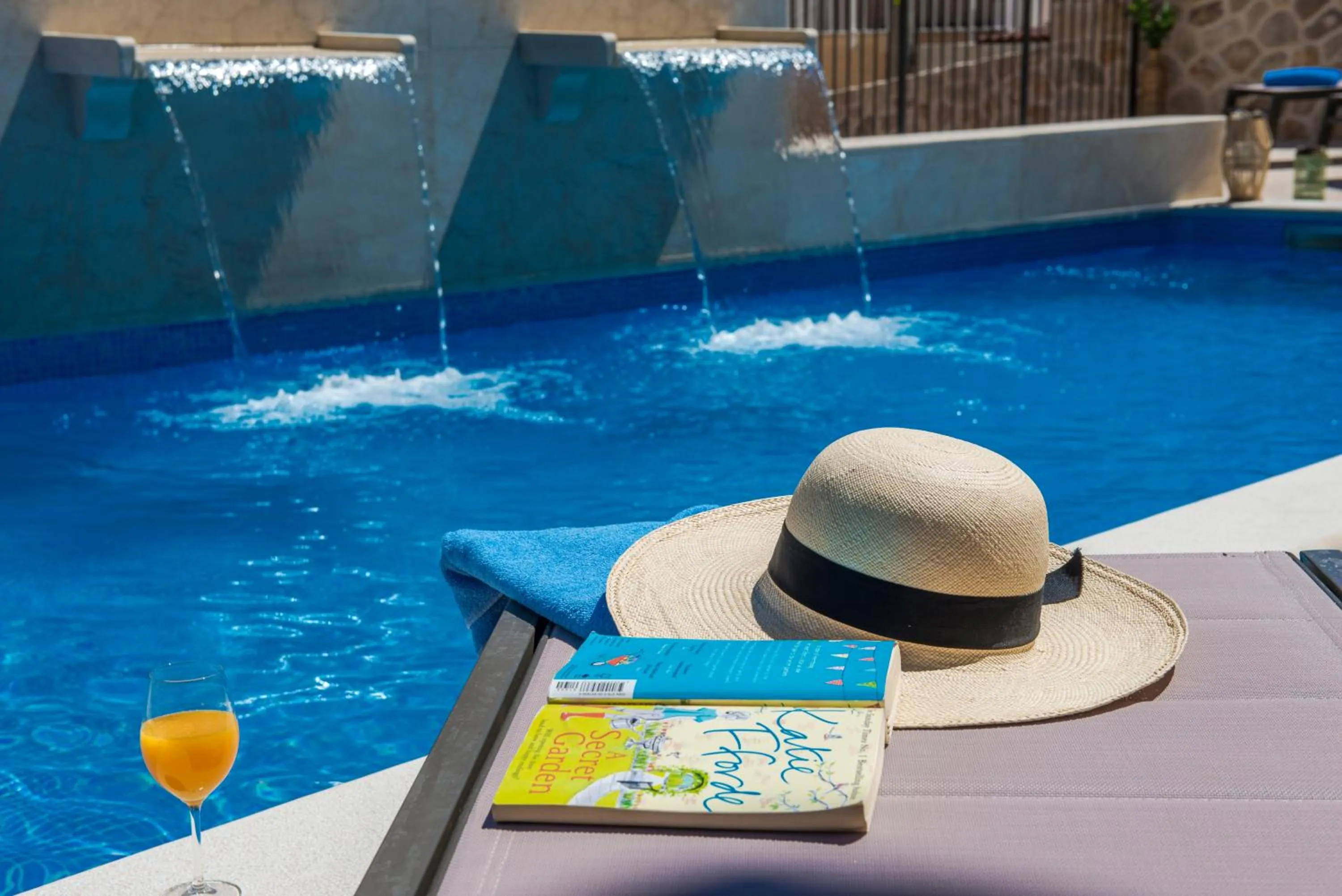 Swimming pool in Casa Laurea
