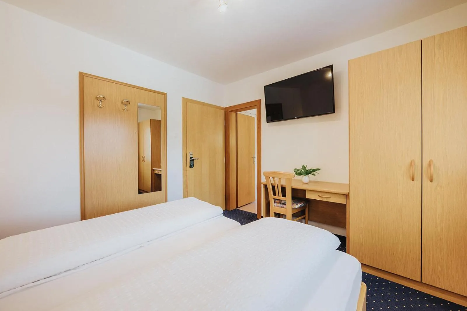 Photo of the whole room, Bed in Hotel Bischofhof