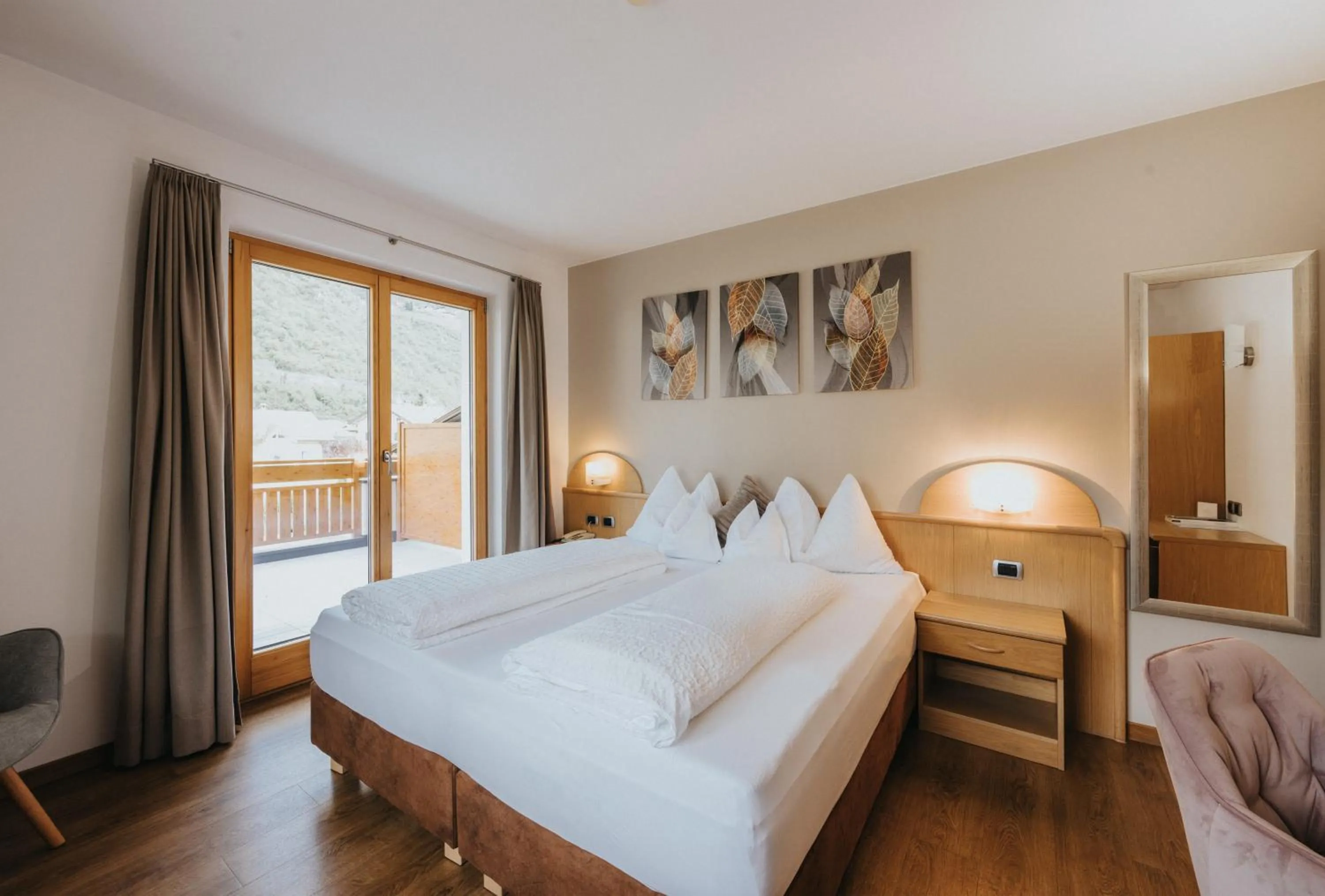 Photo of the whole room, Bed in Hotel Bischofhof