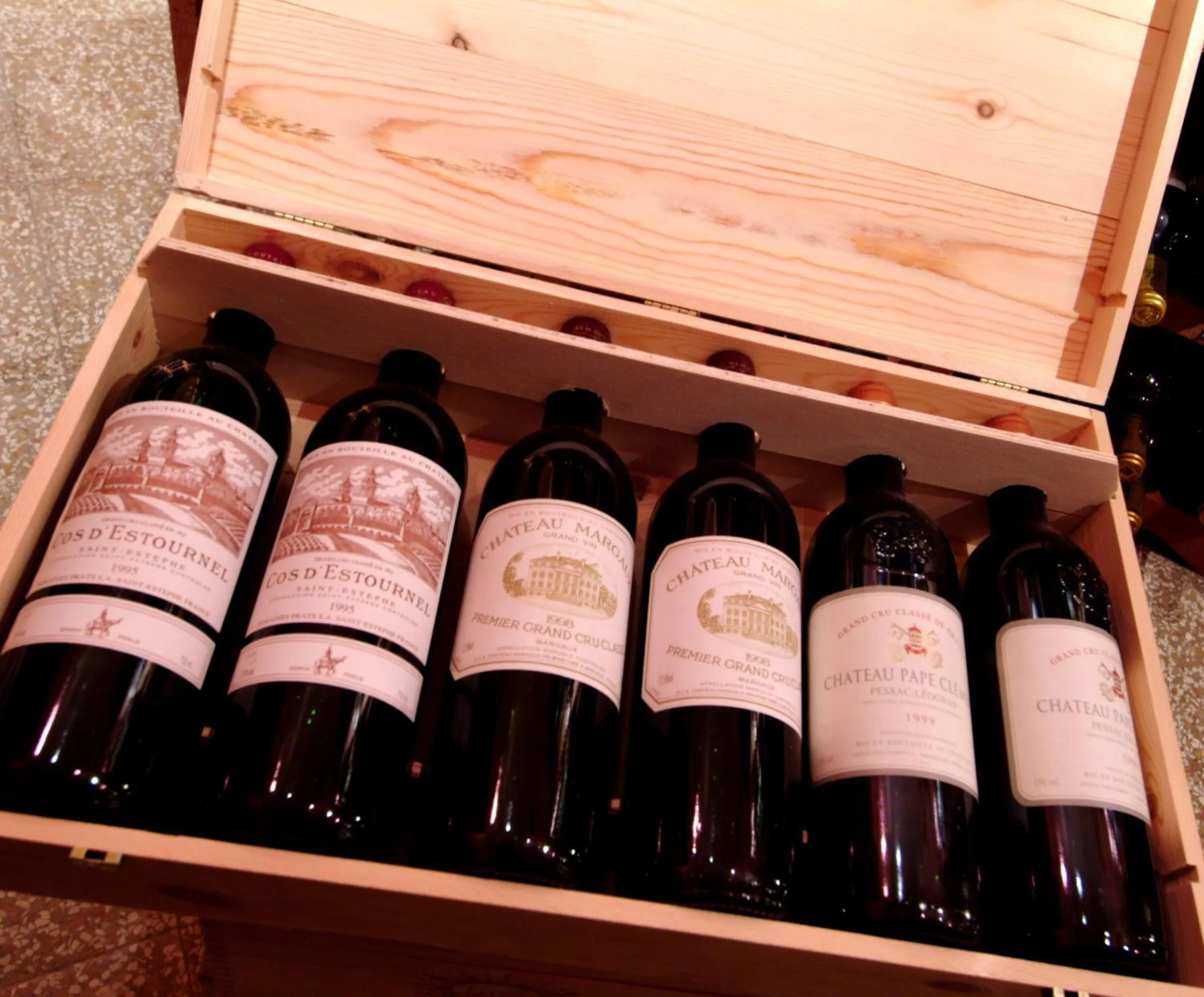 Alcoholic drinks in Hotel Bischofhof