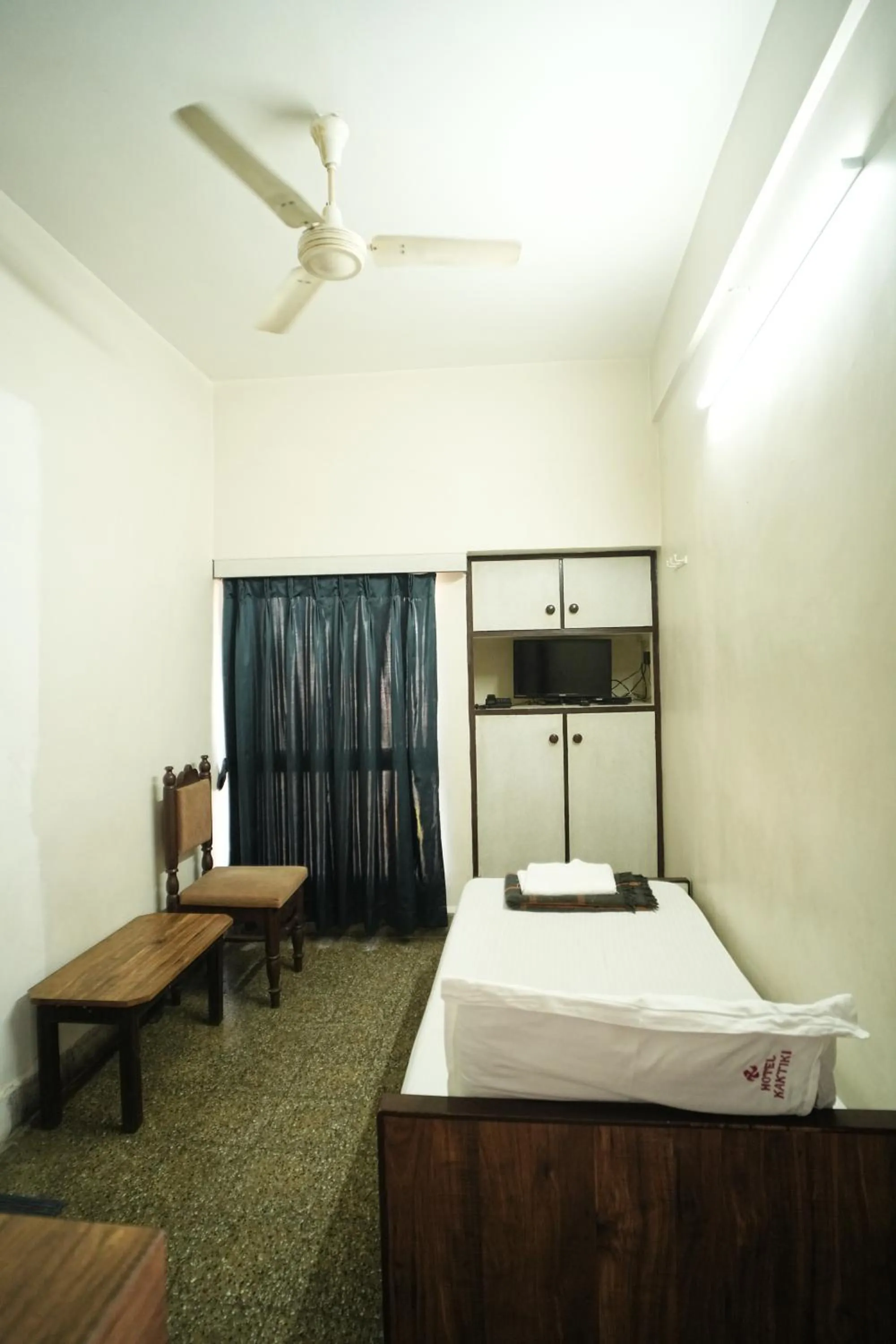 Bed in Hotel Kartiki