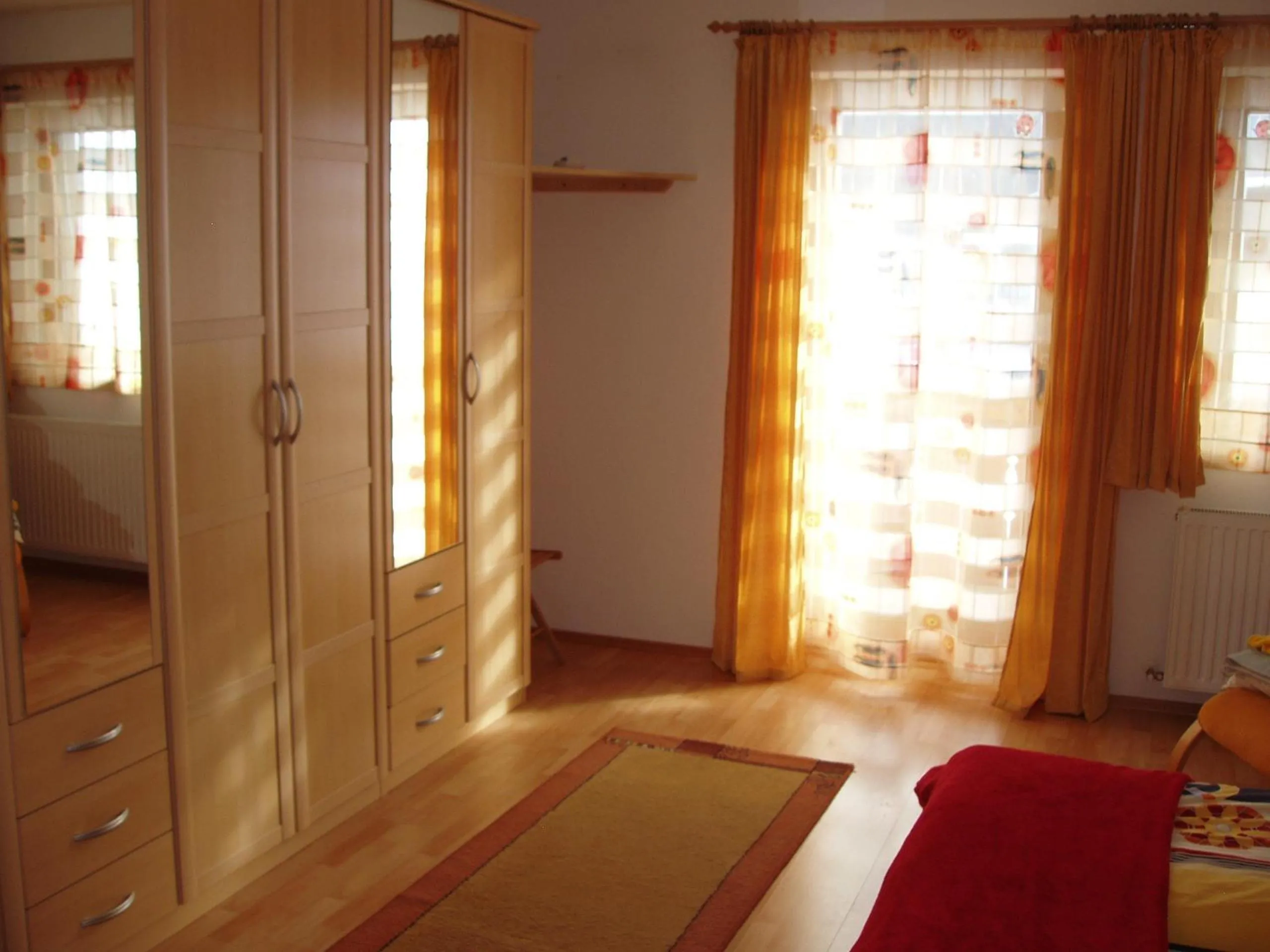 Bed in Ferienwohnung Wohlfartstätter