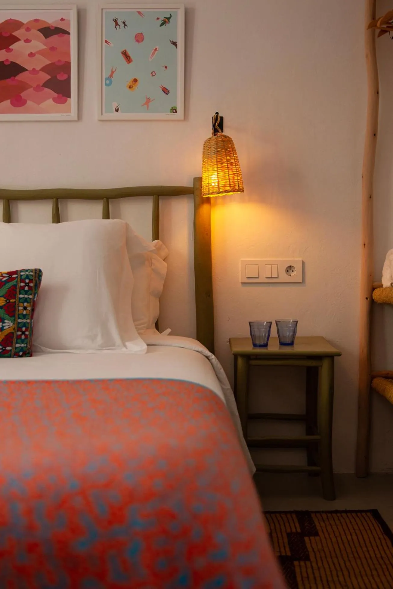 Decorative detail, Bed in Hostal Mar y Sal