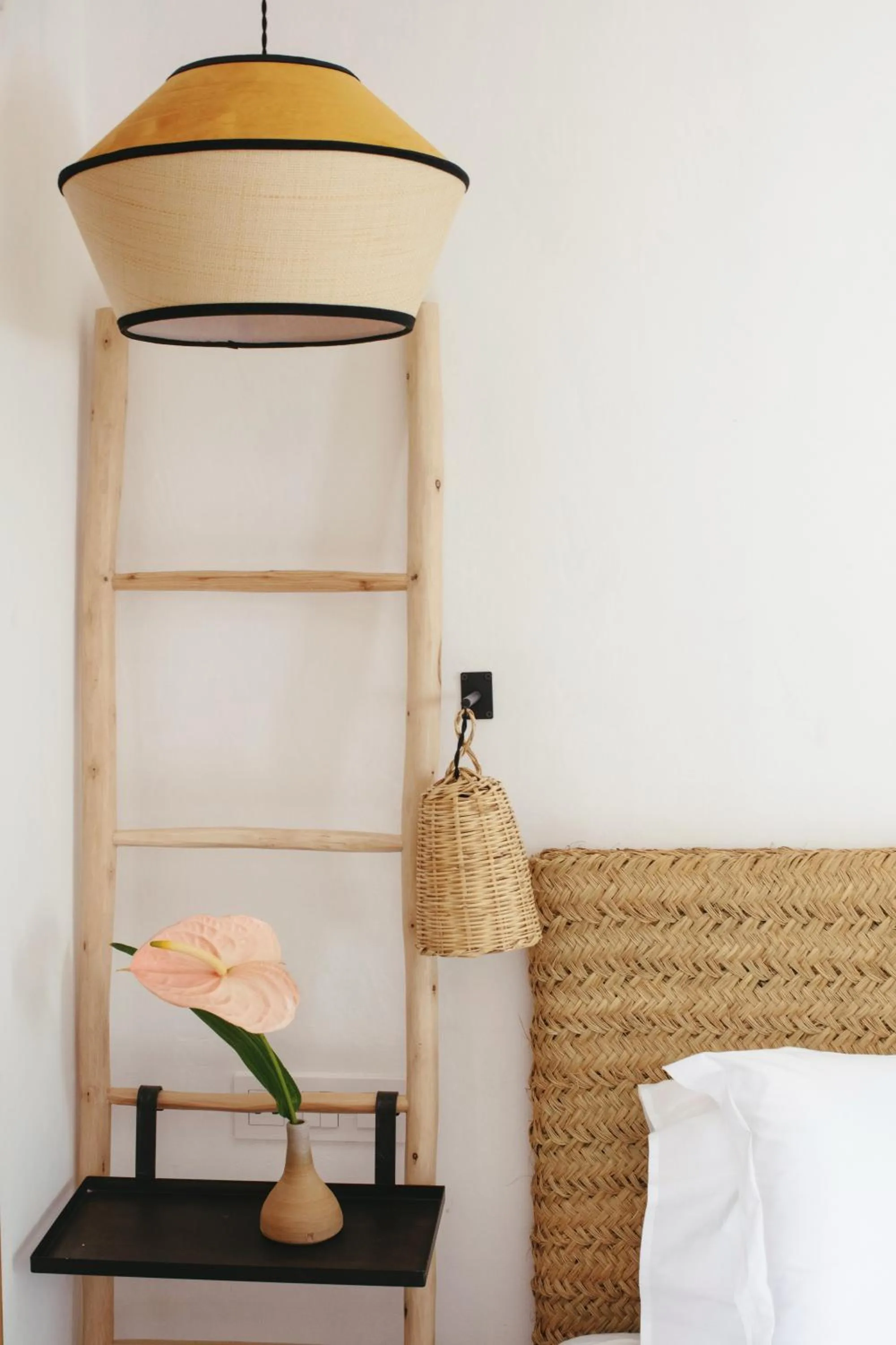 Decorative detail, Bed in Hostal Mar y Sal