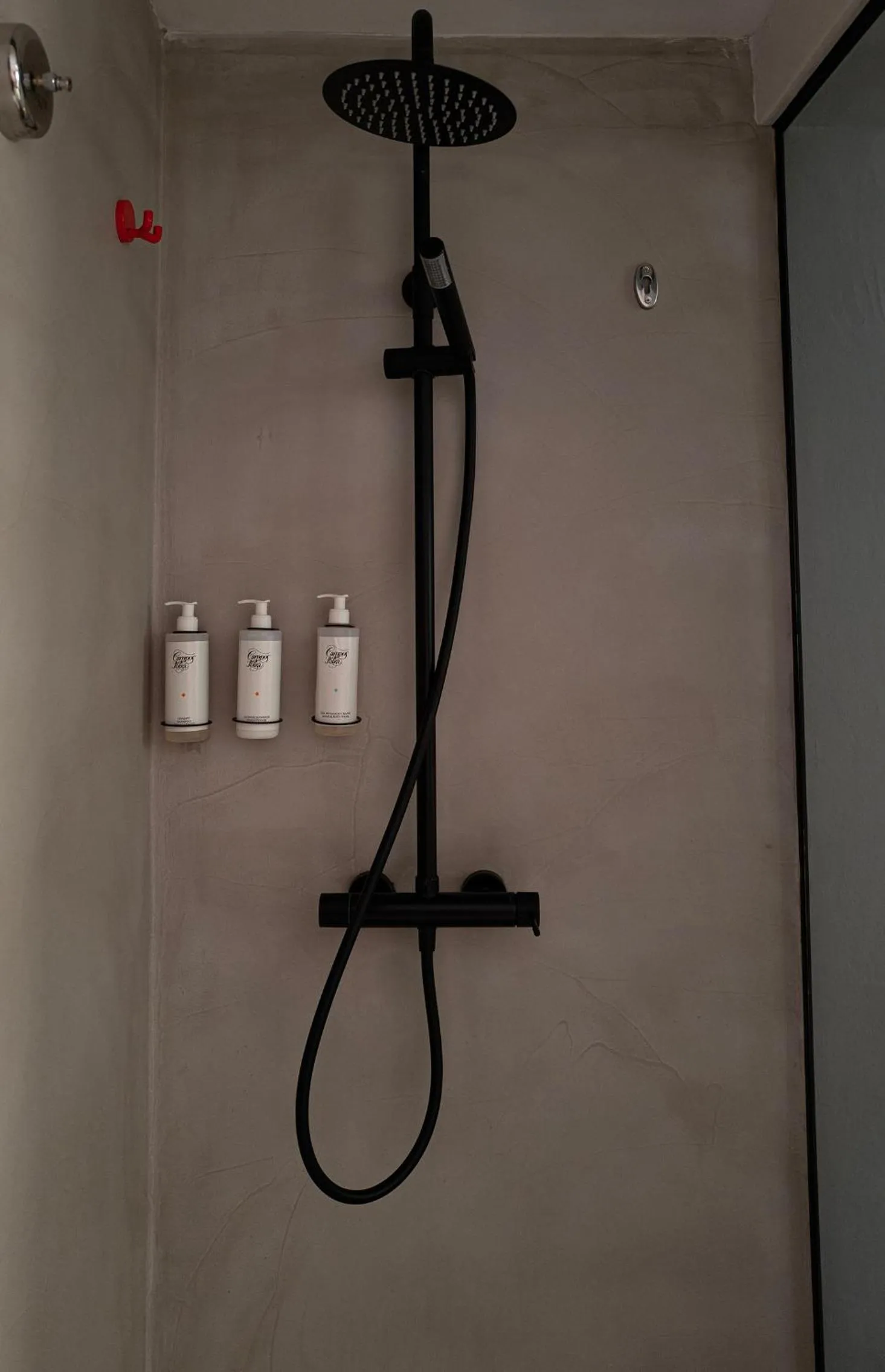 Shower in Hostal Mar y Sal