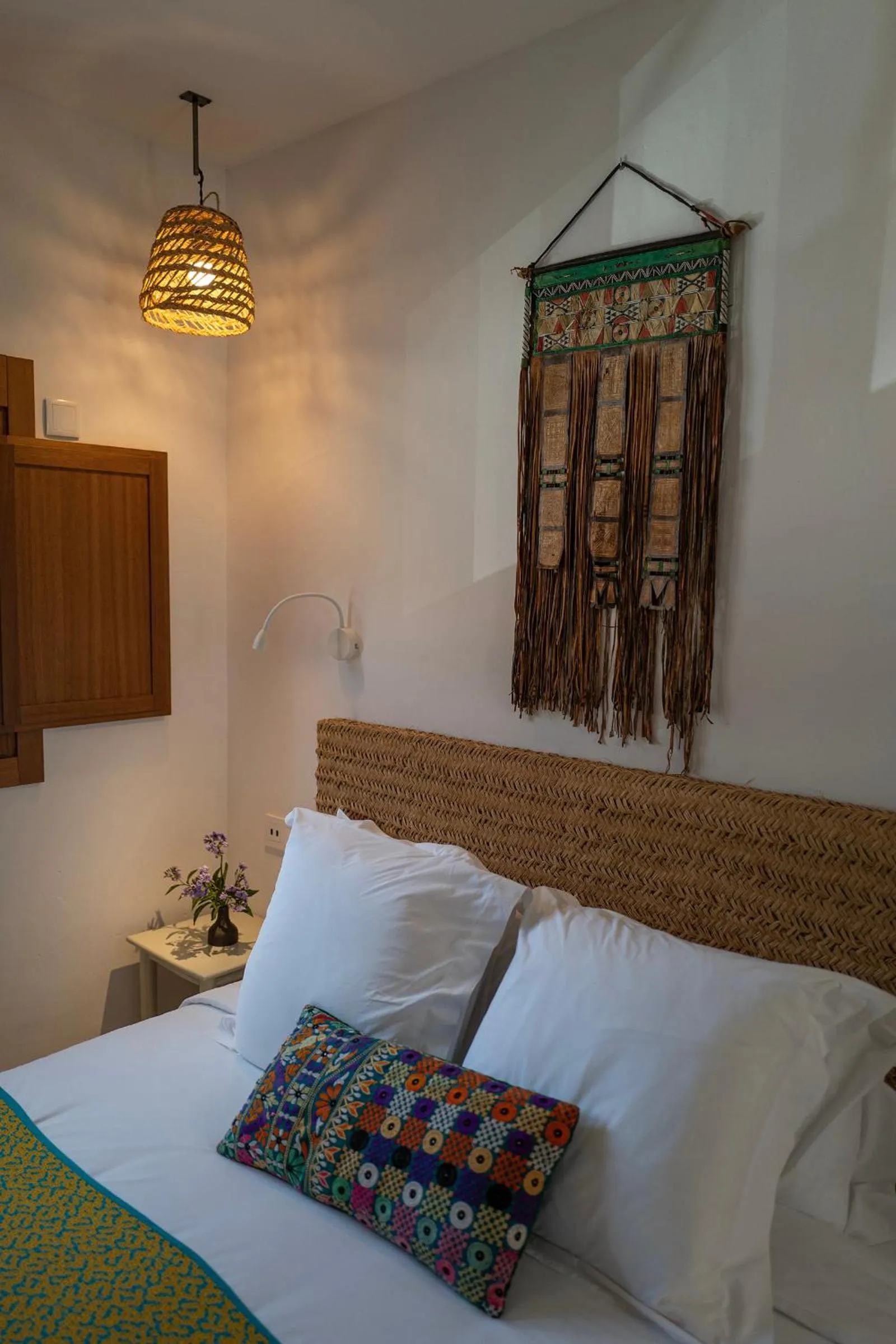 Decorative detail, Bed in Hostal Mar y Sal