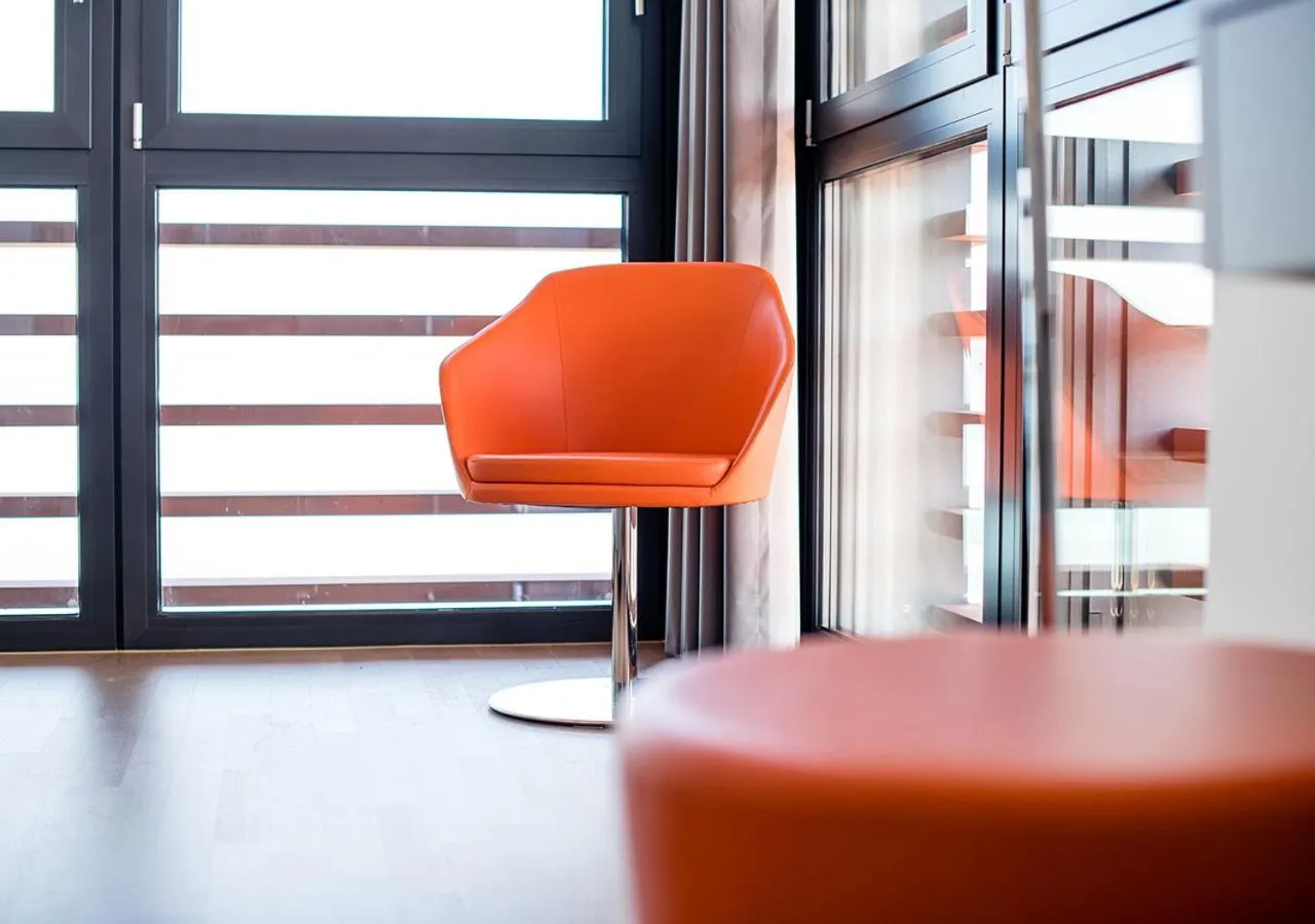 Seating area in Lake Geneva Hotel