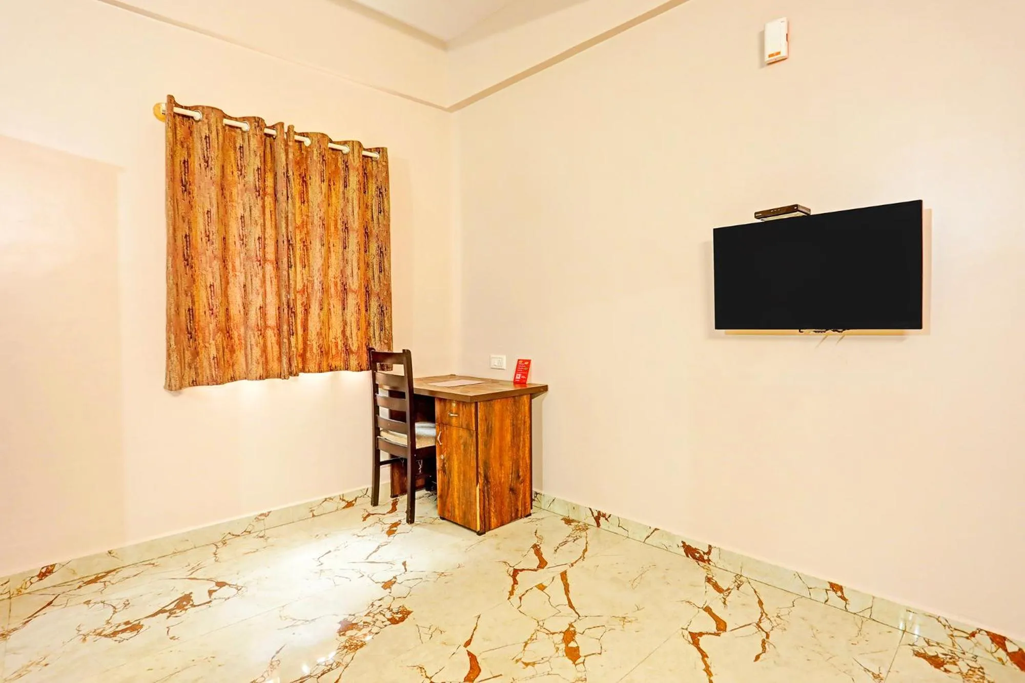 Bed in FabHotel Kings Palace Manyata - Near Manyata Tech Park Main Gate