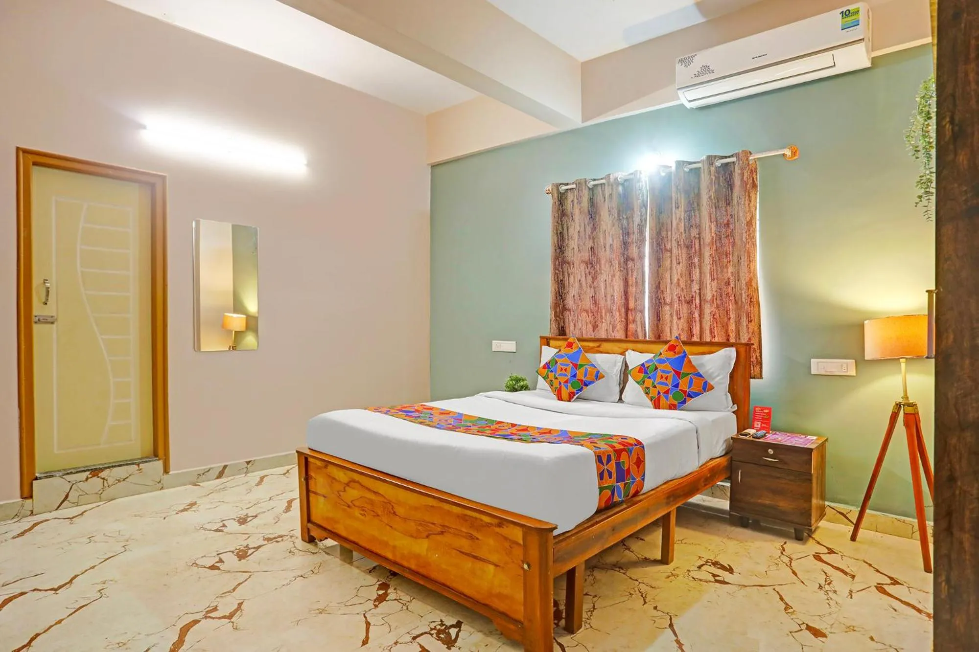 Bed in FabHotel Kings Palace Manyata - Near Manyata Tech Park Main Gate