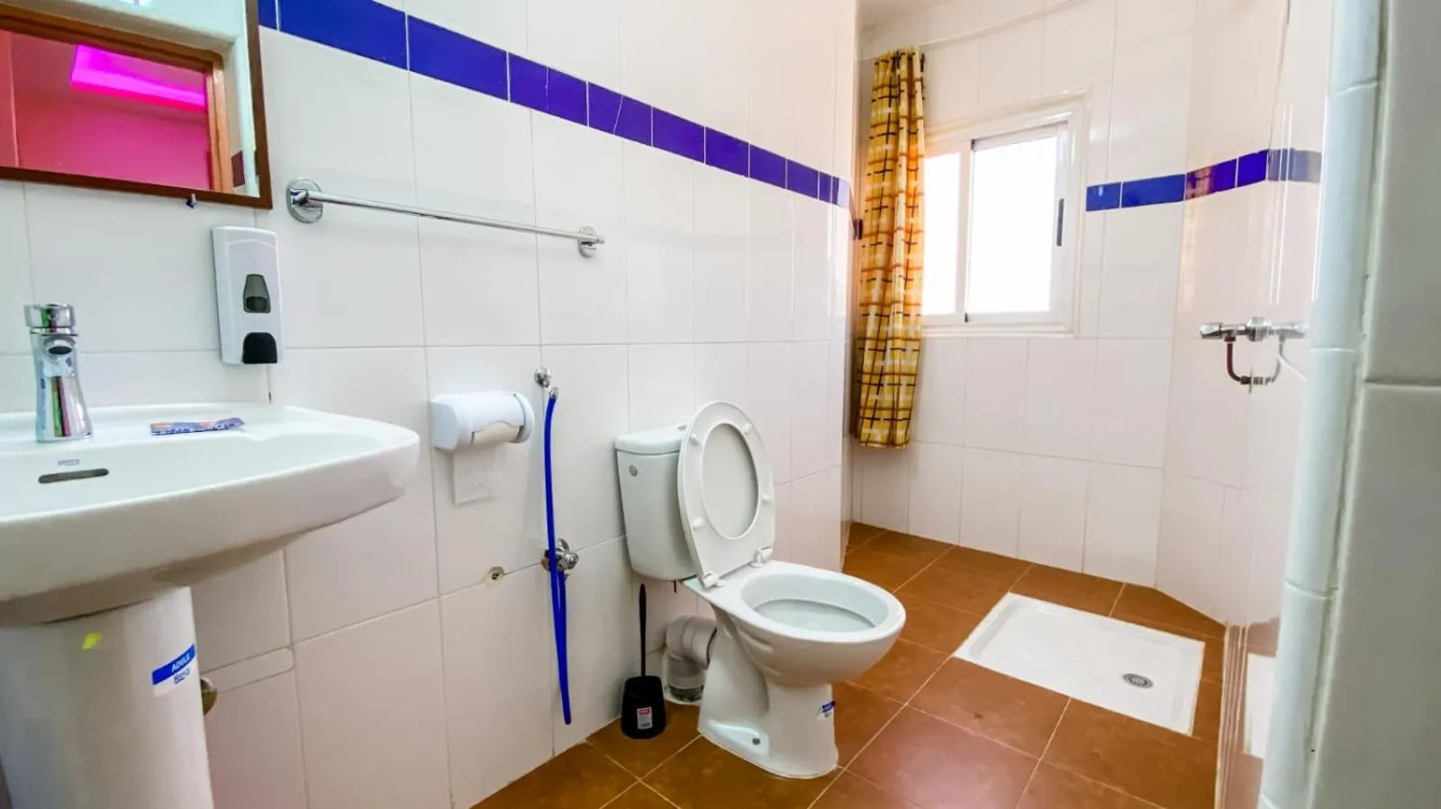 Shower in Hotel EL MARSA LA PLAYA