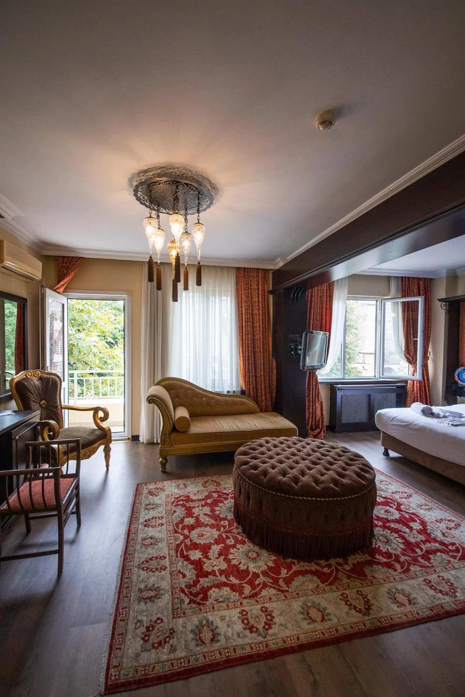 Bed in Ottoman Hotel Imperial-Special Category
