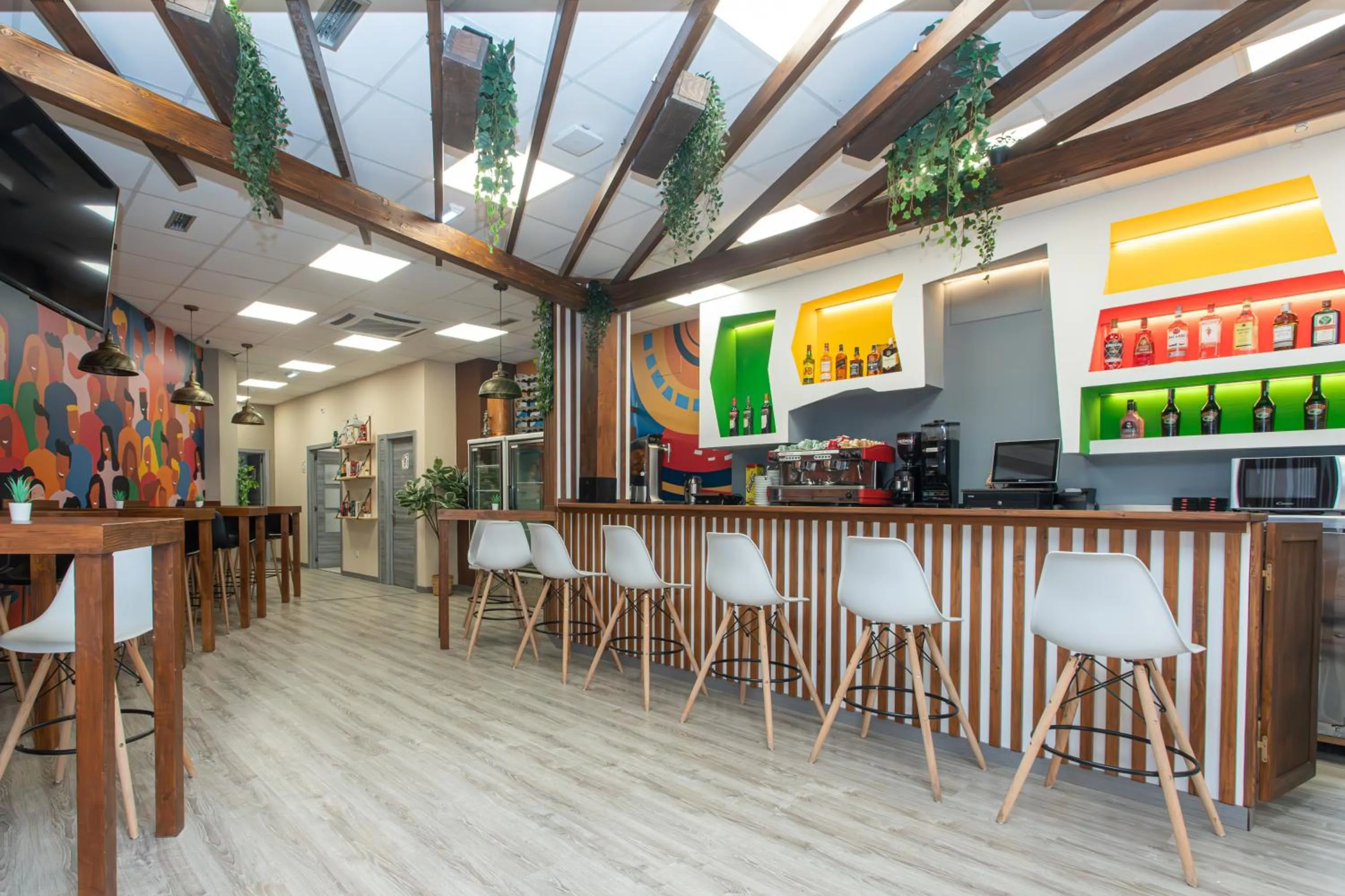 Restaurant/places to eat in Llanes Hostel