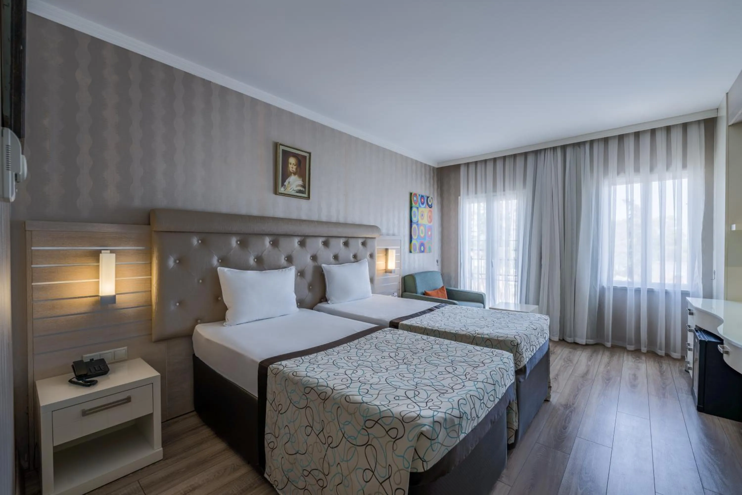 Bed in Orange County Kemer