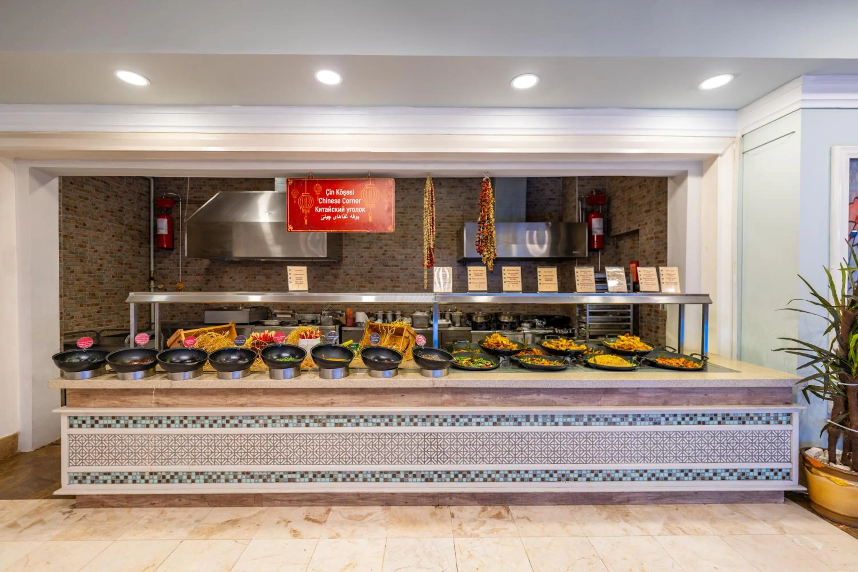 Food and drinks in Orange County Kemer