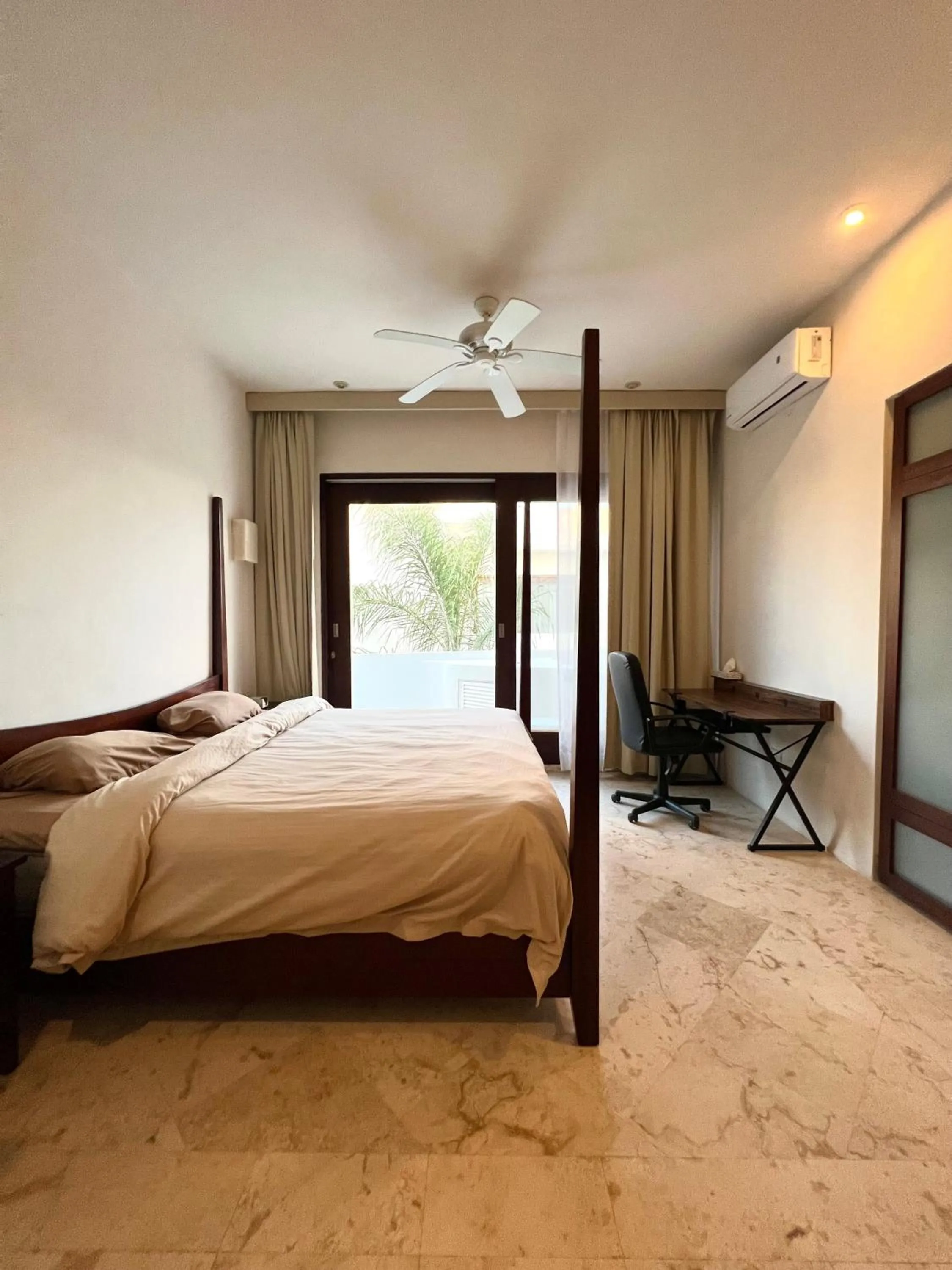 Bed in Amazing Luxury Penthouse with sunset,sunrise view, private Jacuzzi and rooftop pool