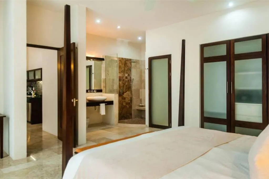 Bedroom, Bed in Amazing Luxury Penthouse with sunset,sunrise view, private Jacuzzi and rooftop pool