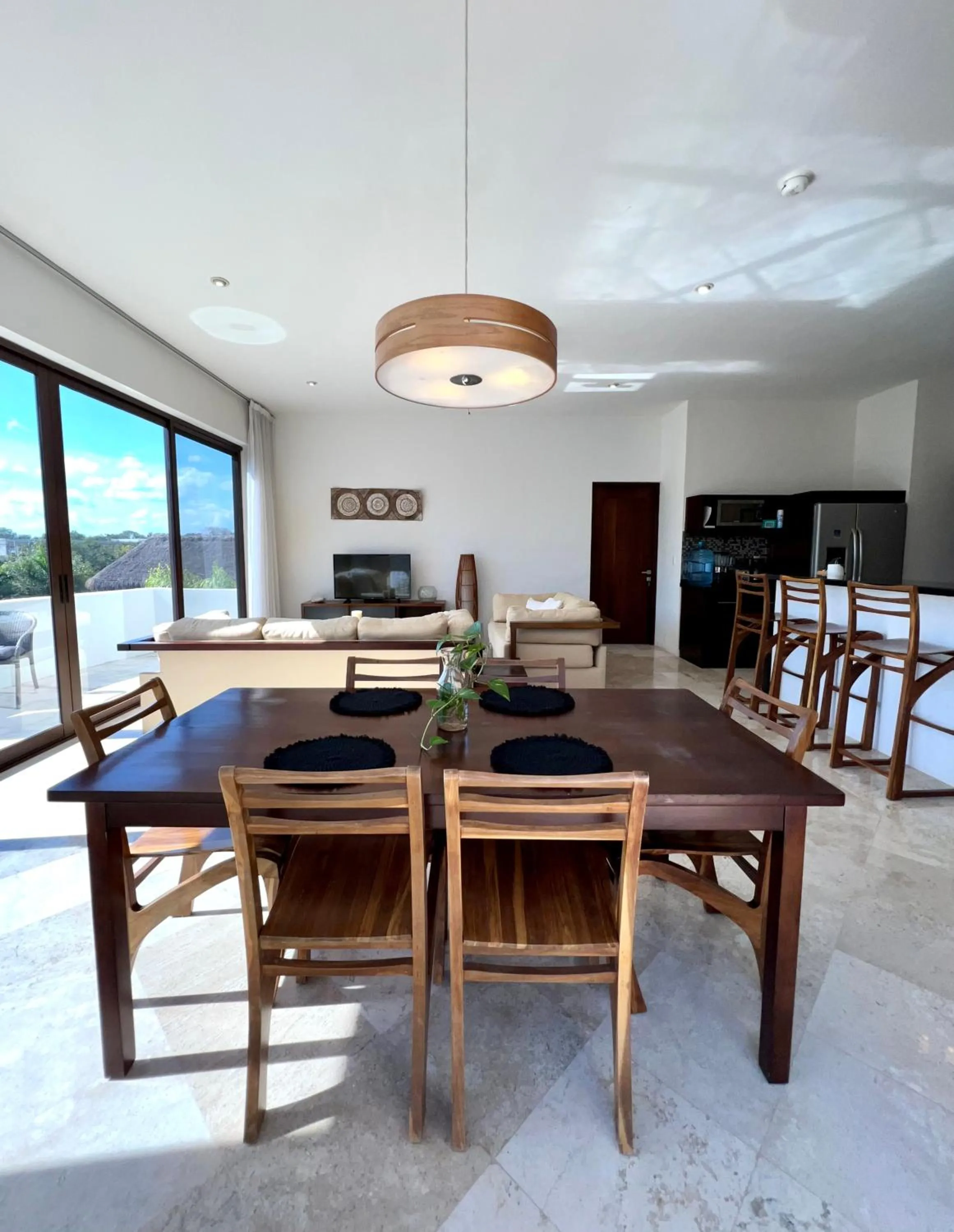 Dining area in Amazing Luxury Penthouse with sunset,sunrise view, private Jacuzzi and rooftop pool