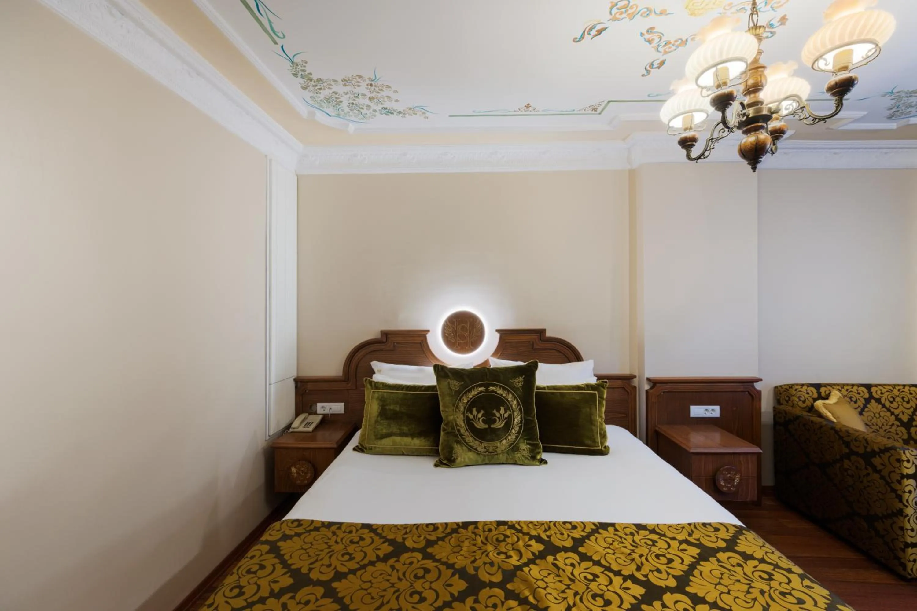 Photo of the whole room, Bed in Seven Hills Hotel - Special Category