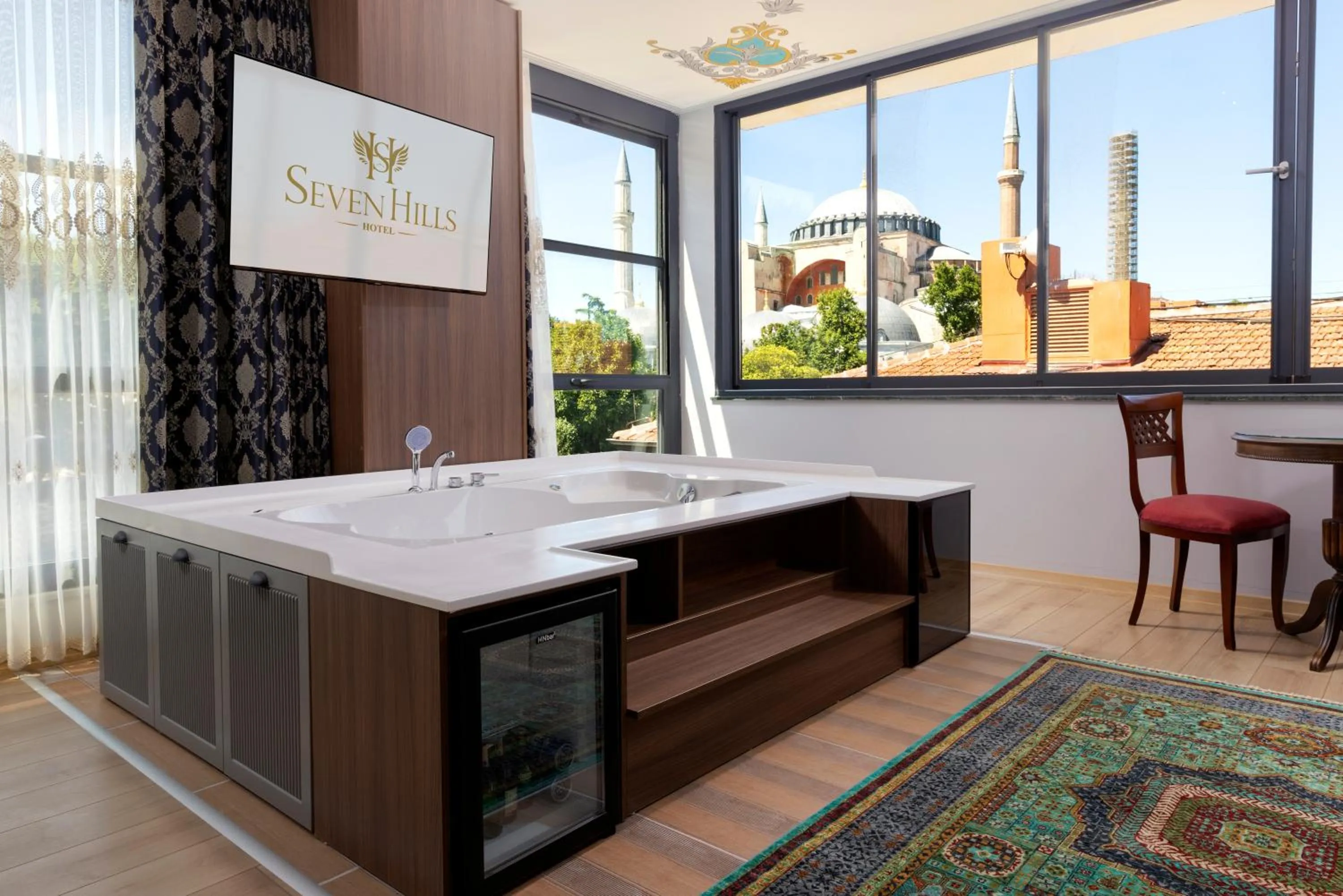 Hot Tub in Seven Hills Hotel - Special Category