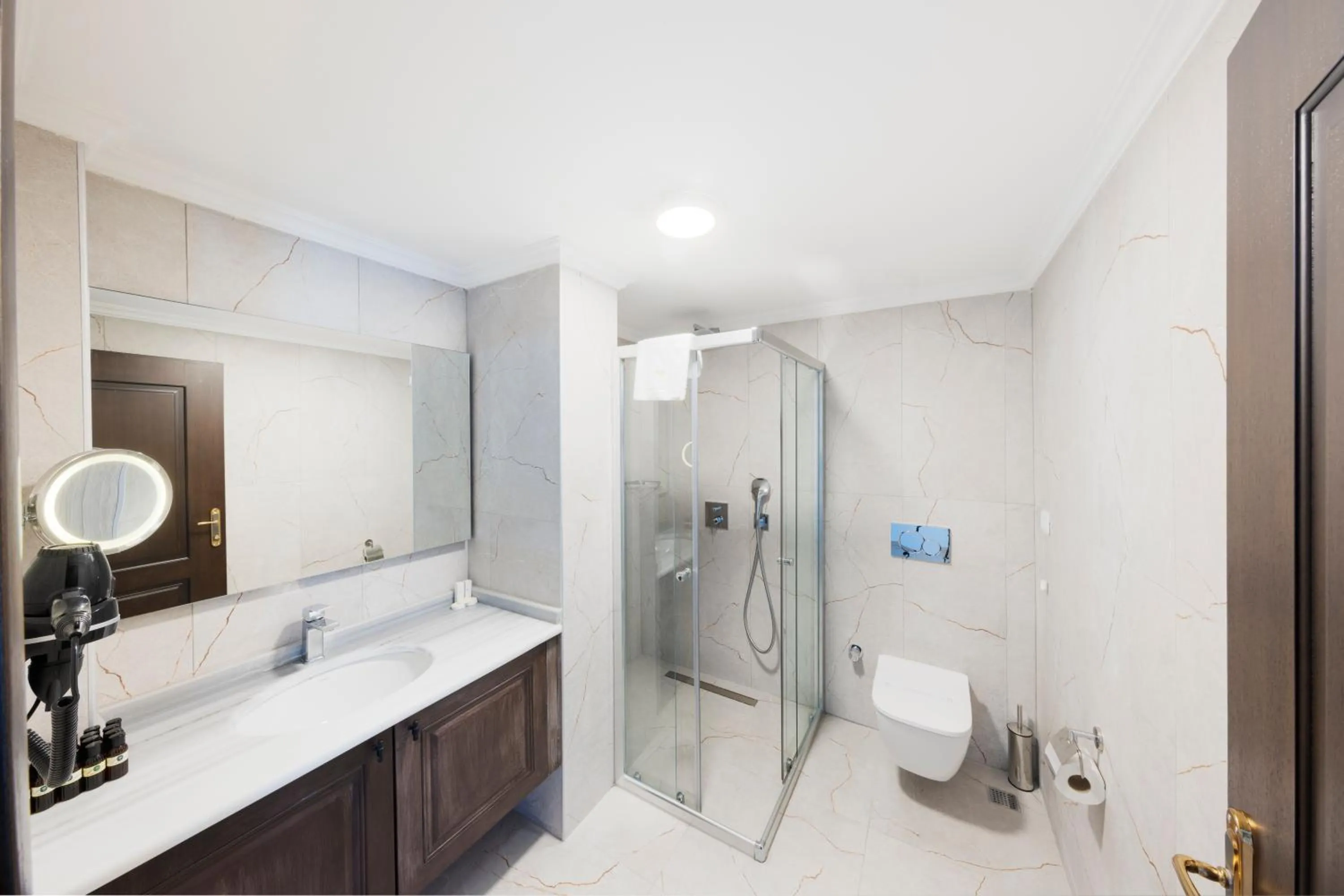 Shower in Seven Hills Hotel - Special Category