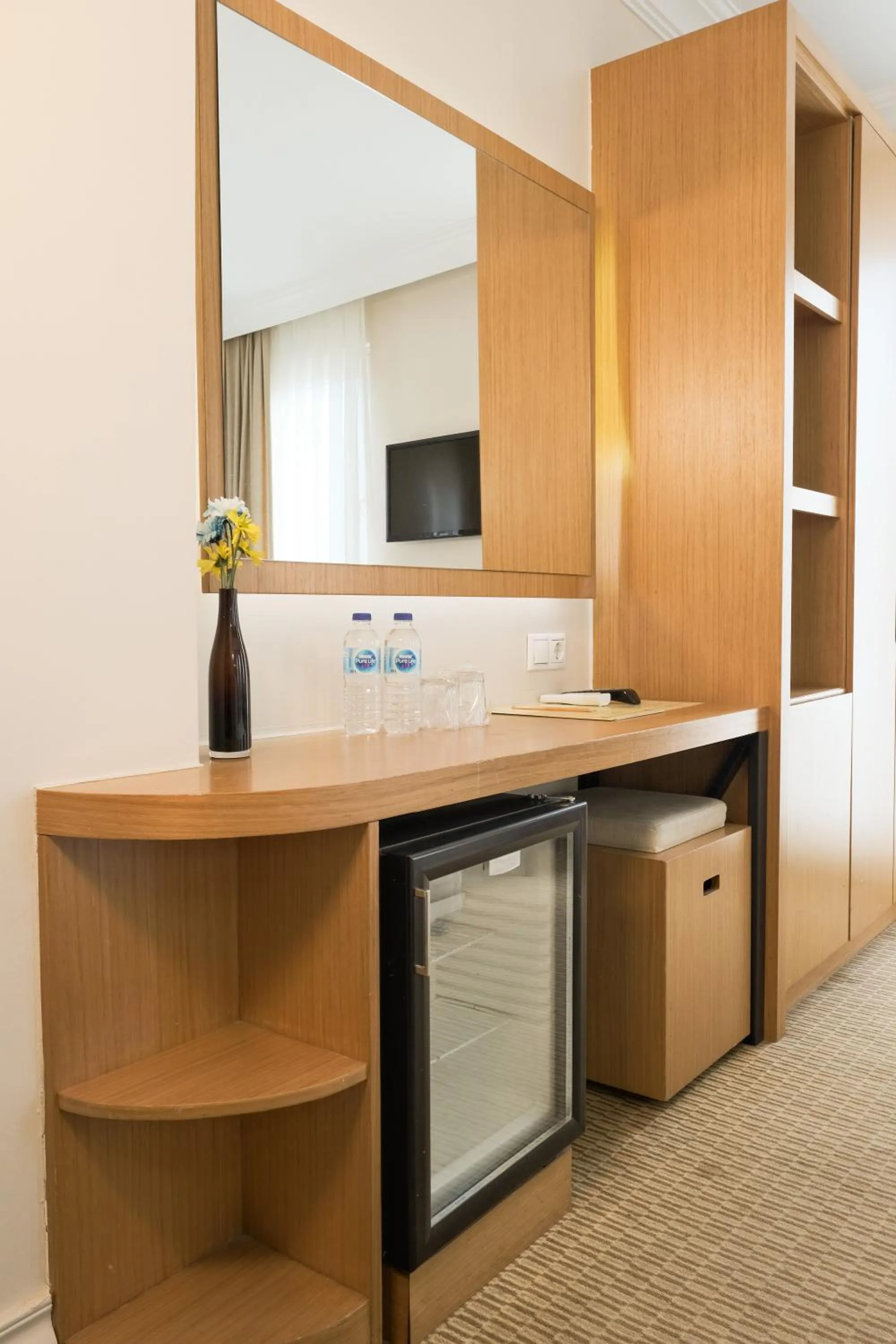 wardrobe in Sude Konak